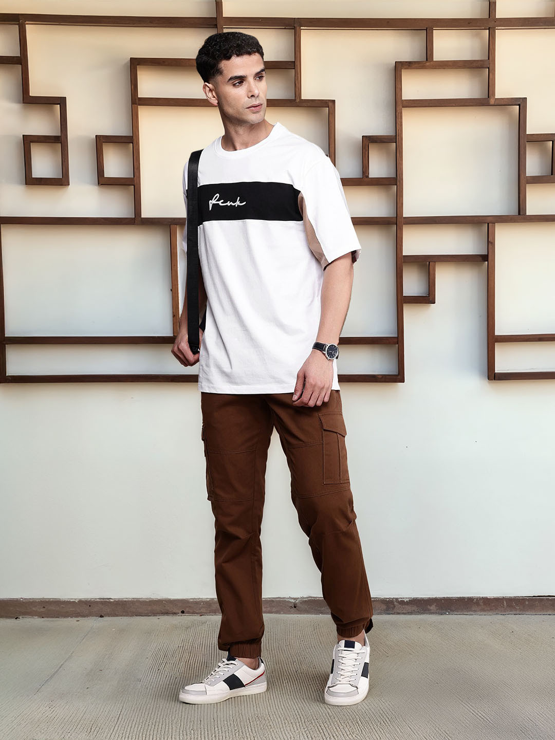 FCUK Colourblocked Drop-Shoulder Sleeves Pure Cotton T-shirt, White 
FCUK Colourblocked Drop-Shoulder Sleeves Pure Cotton T-shirt, White