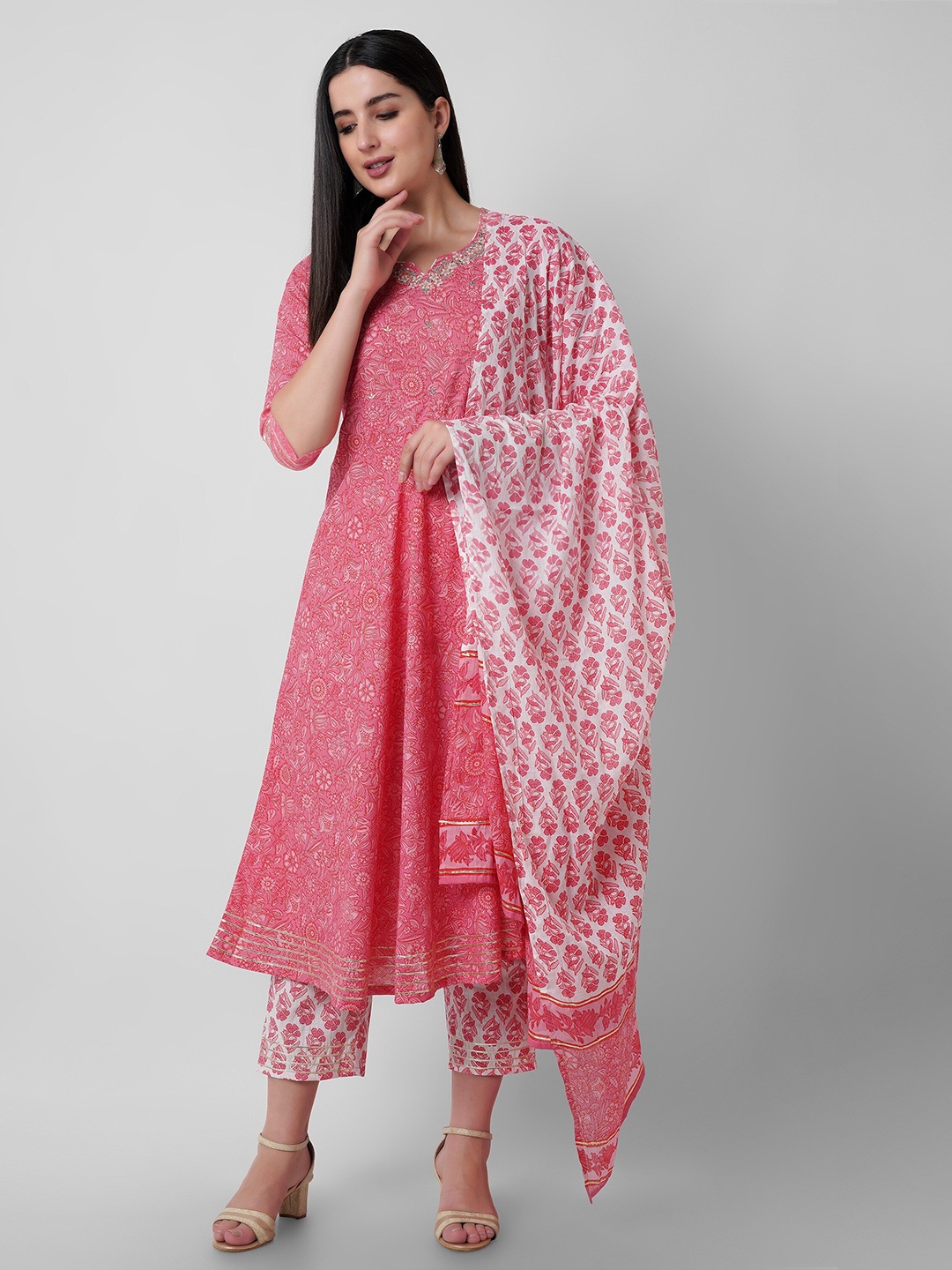 Oash Floral Printed Regular Thread Work Pure Cotton Kurta with Trousers & With Dupatta, Pink
Oash Floral Printed Regular Thread Work Pure Cotton Kurta with Trousers & With Dupatta, Pink