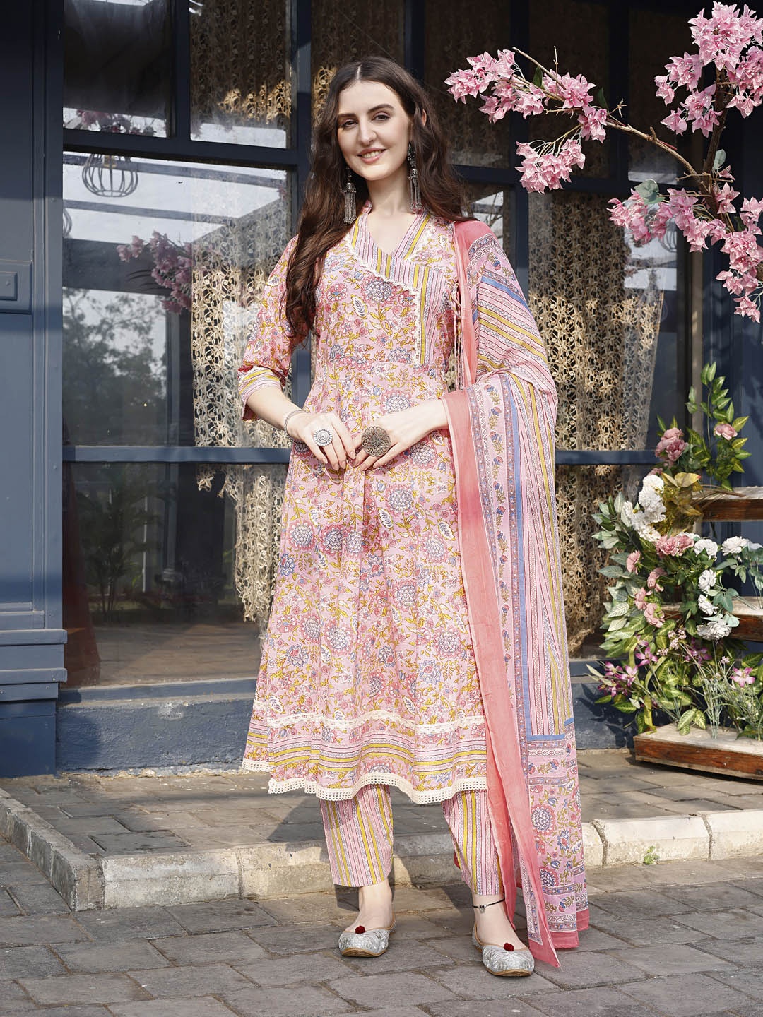 Ziva Fashion Floral Printed Angrakha Thread Work Pure Cotton Kurta with Trousers & Dupatta, Pink
Ziva Fashion Floral Printed Angrakha Thread Work Pure Cotton Kurta with Trousers & Dupatta, Pink