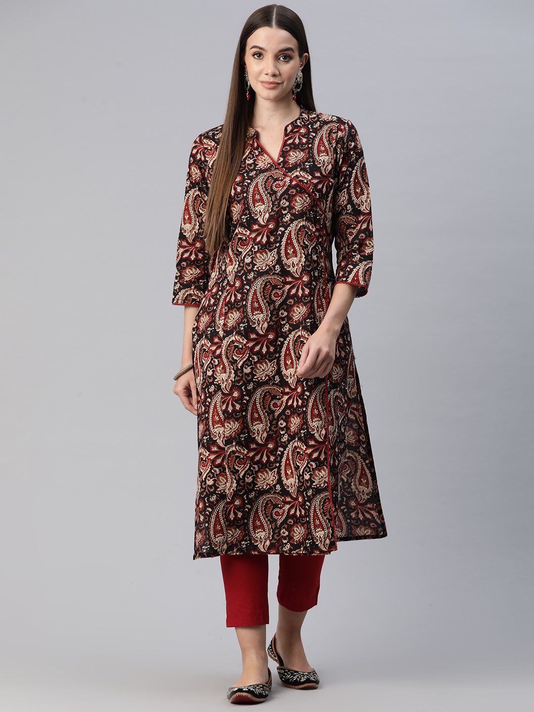Readiprint Fashions Ethnic Motifs Printed Angrakha Sequinned Pure Cotton Kurta Set, Red
Readiprint Fashions Ethnic Motifs Printed Angrakha Sequinned Pure Cotton Kurta Set, Red
