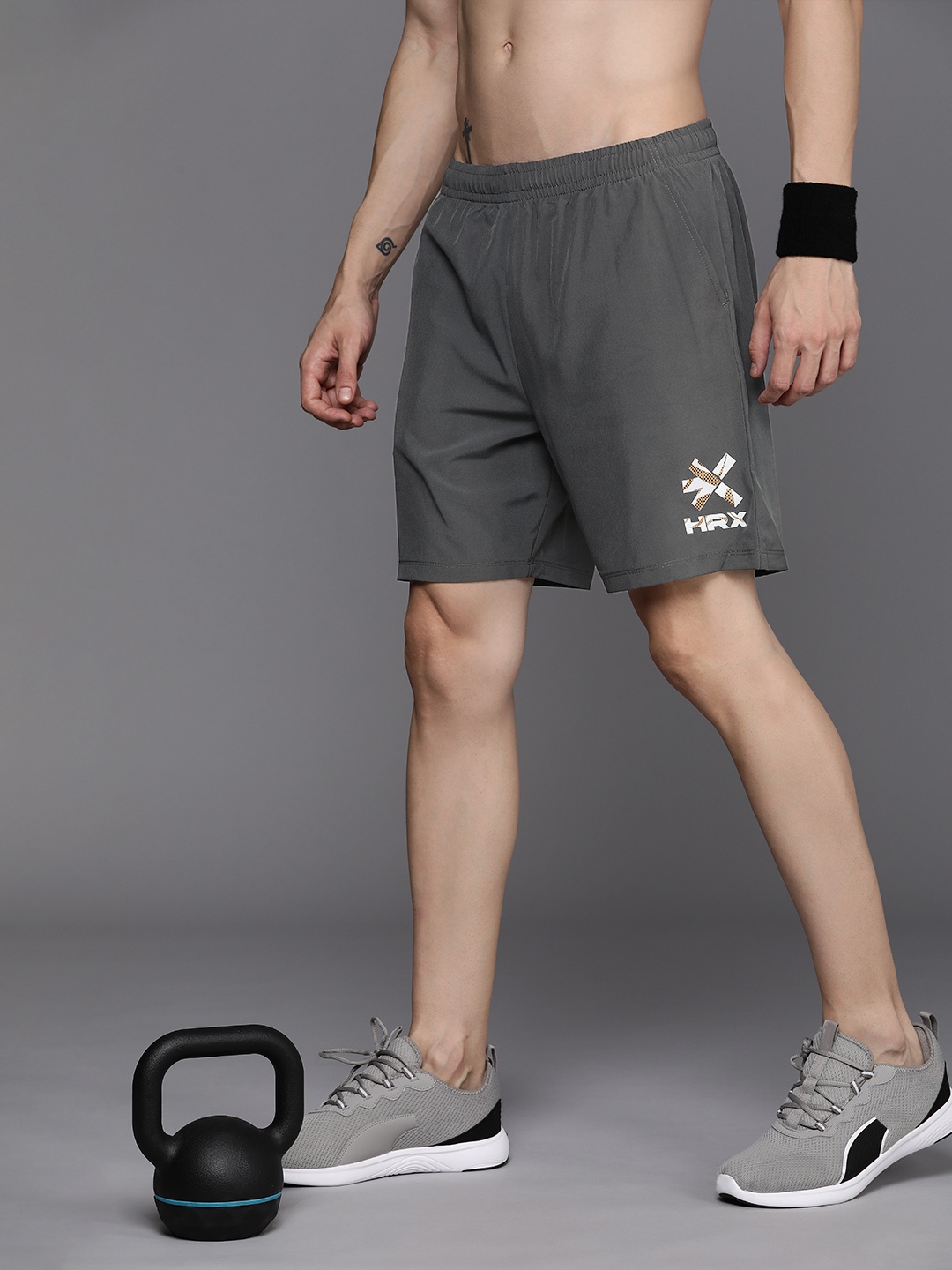 HRX by Hrithik Roshan Men Rapid Dry Antimicrobial Finish Mid-Rise Training Shorts, Grey
HRX by Hrithik Roshan Men Rapid Dry Antimicrobial Finish Mid-Rise Training Shorts, Grey