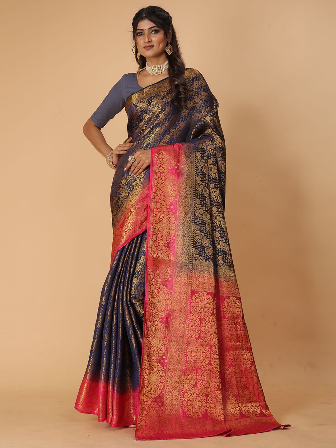 DRIZOMIZ Ethnic Motifs Woven Design Zari Pure Silk Heavy Work Kanjeevaram Saree, Navy blue
DRIZOMIZ Ethnic Motifs Woven Design Zari Pure Silk Heavy Work Kanjeevaram Saree, Navy blue