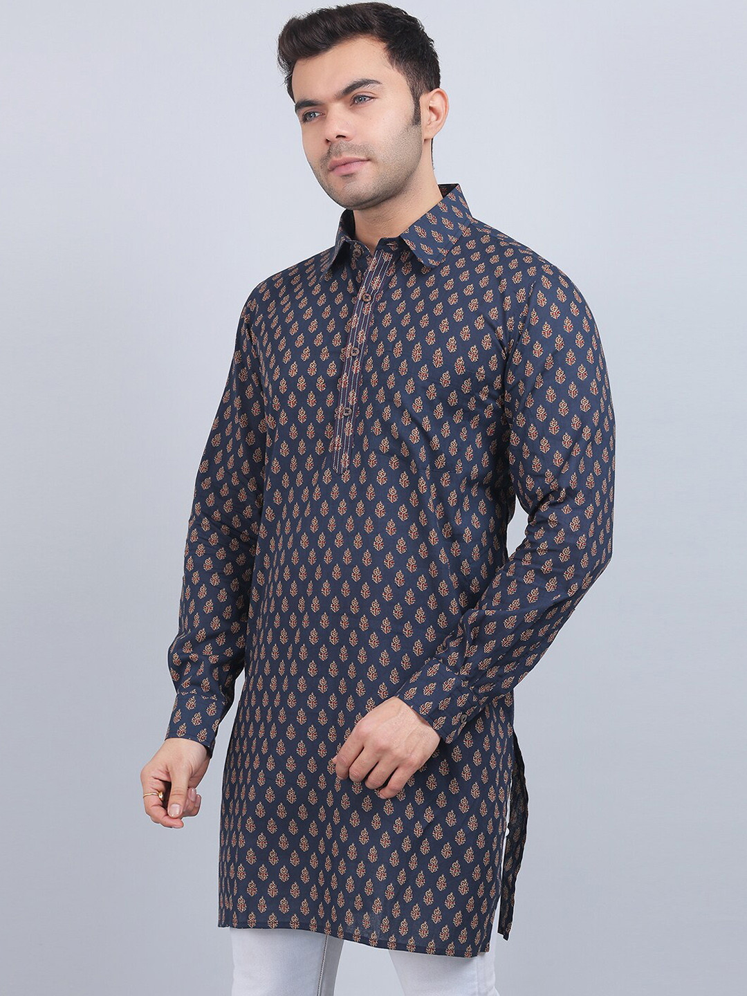 Spring Soul Men Thread Work Kurta, Navy blue
Spring Soul Men Thread Work Kurta, Navy blue