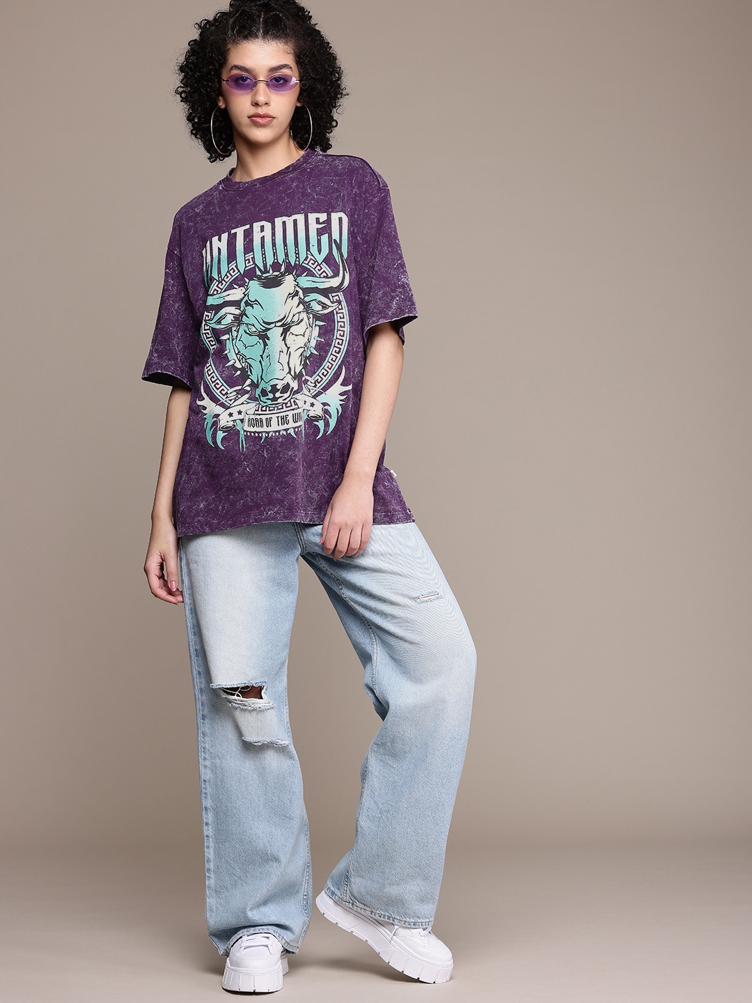 The Roadster Life Co. Printed Drop-Shoulder Sleeves Pure Cotton Oversized Washed T-shirt, Purple
The Roadster Life Co. Printed Drop-Shoulder Sleeves Pure Cotton Oversized Washed T-shirt, Purple