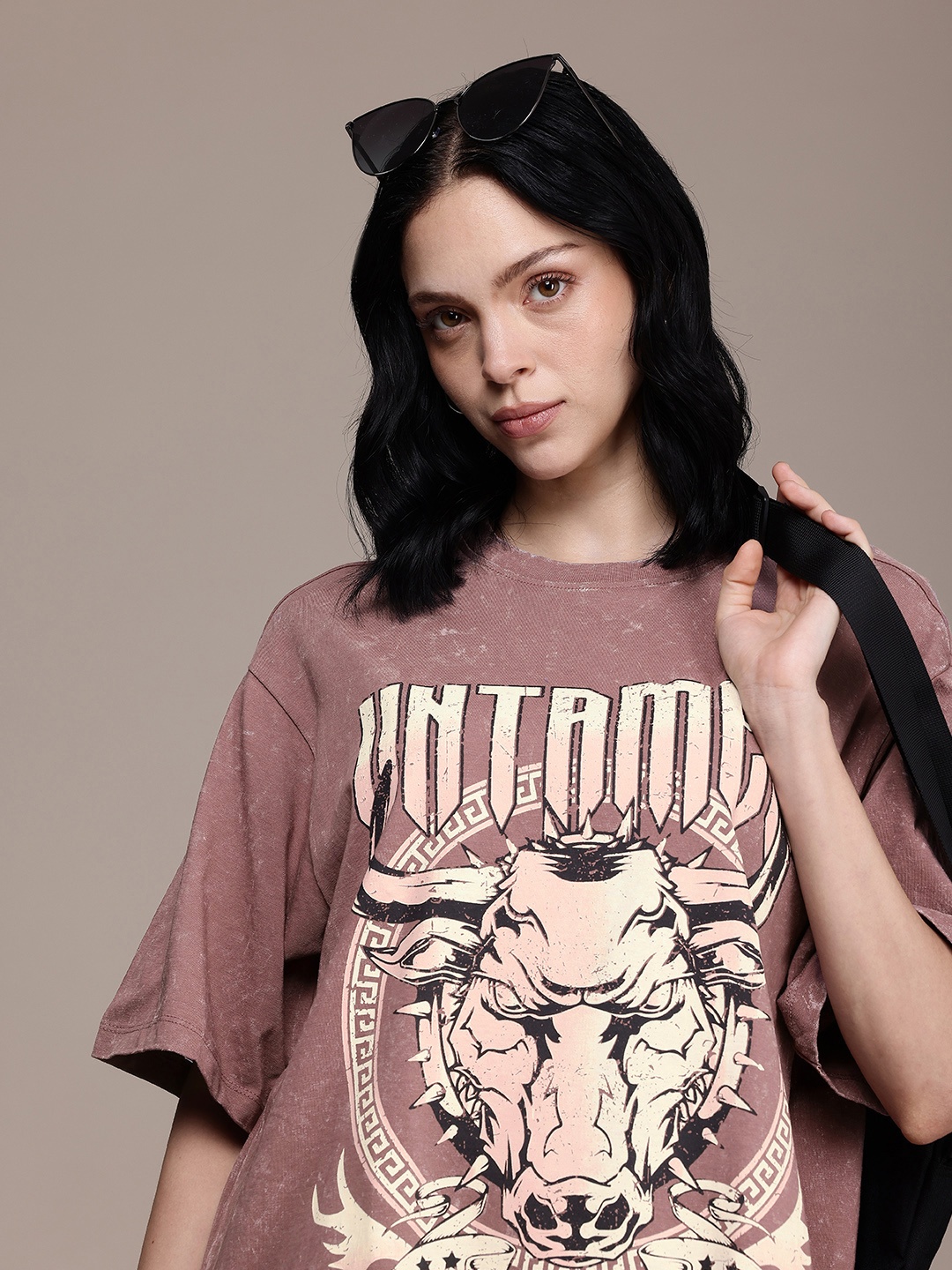 The Roadster Life Co. Pure Cotton Printed Drop-Shoulder Sleeves Oversized Washed T-shirt, Mauve
The Roadster Life Co. Pure Cotton Printed Drop-Shoulder Sleeves Oversized Washed T-shirt, Mauve