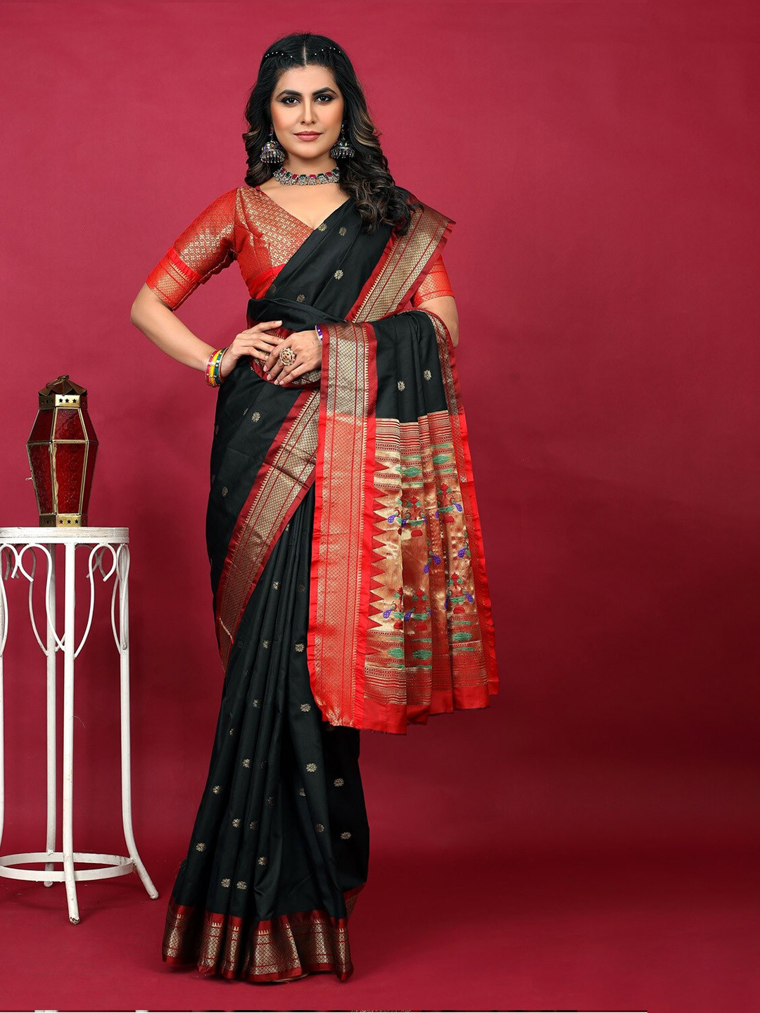 CANIZZARO Ethnic Motifs Woven Design Silk Cotton Paithani Saree, Black 
CANIZZARO Ethnic Motifs Woven Design Silk Cotton Paithani Saree, Black