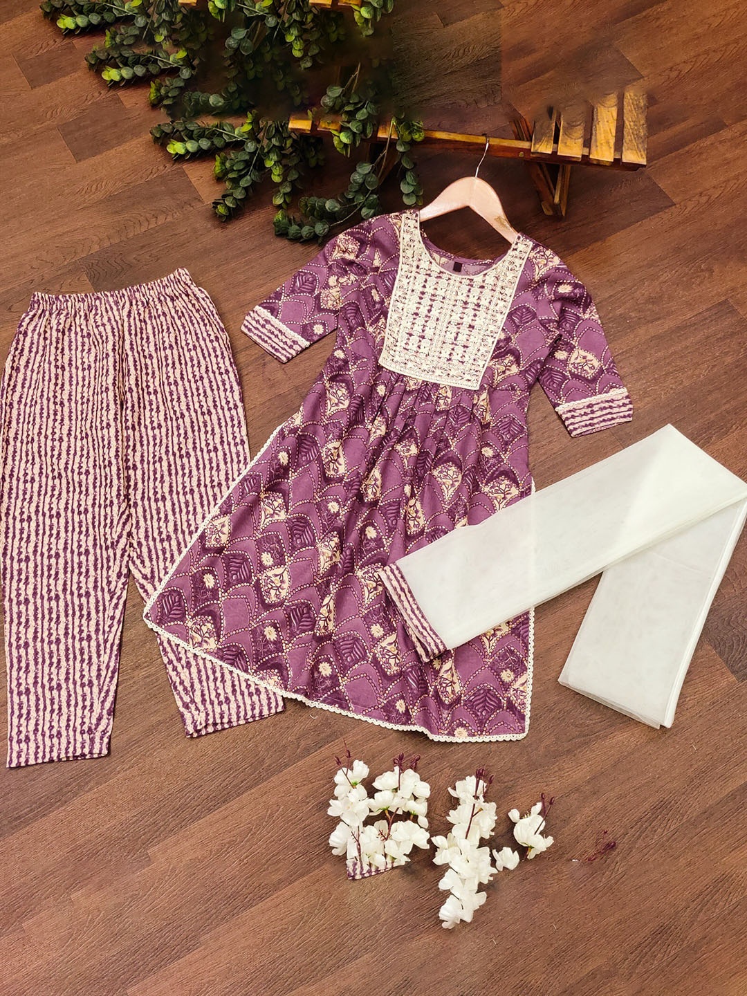 BAESD Girls Ethnic Motifs Printed Round Neck Straight Kurta with Trousers Dupatta, Purple
BAESD Girls Ethnic Motifs Printed Round Neck Straight Kurta with Trousers Dupatta, Purple