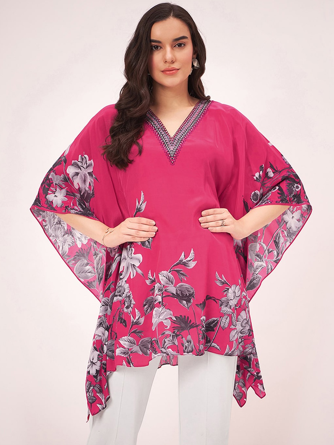 First Resort by Ramola Bachchan Floral Printed V-Neck Kimono Sleeve Crepe Kaftan Top, Pink
First Resort by Ramola Bachchan Floral Printed V-Neck Kimono Sleeve Crepe Kaftan Top, Pink