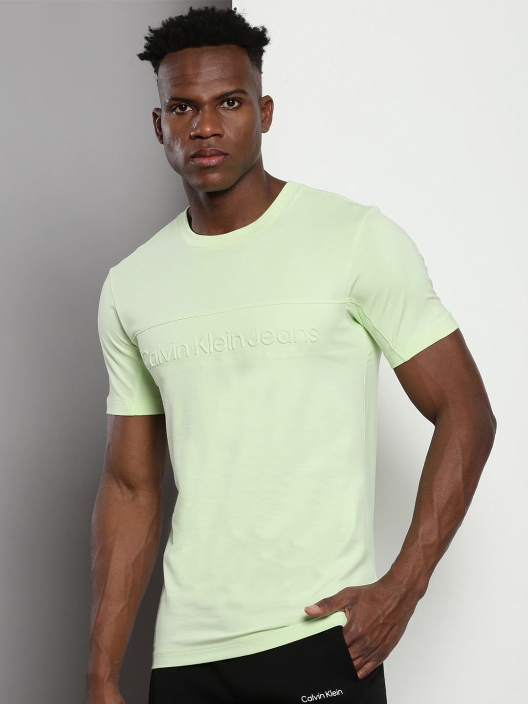 Calvin Klein Jeans Brand Logo Embellished Round Neck Short Sleeves Cotton Slim Fit T-shirt, Green
Calvin Klein Jeans Brand Logo Embellished Round Neck Short Sleeves Cotton Slim Fit T-shirt, Green