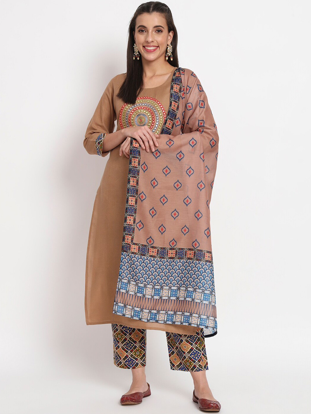 SALWAT Ethnic Motifs Printed Round Neck Three-Quarter Sleeves Cotton Kurta Set, Brown
SALWAT Ethnic Motifs Printed Round Neck Three-Quarter Sleeves Cotton Kurta Set, Brown