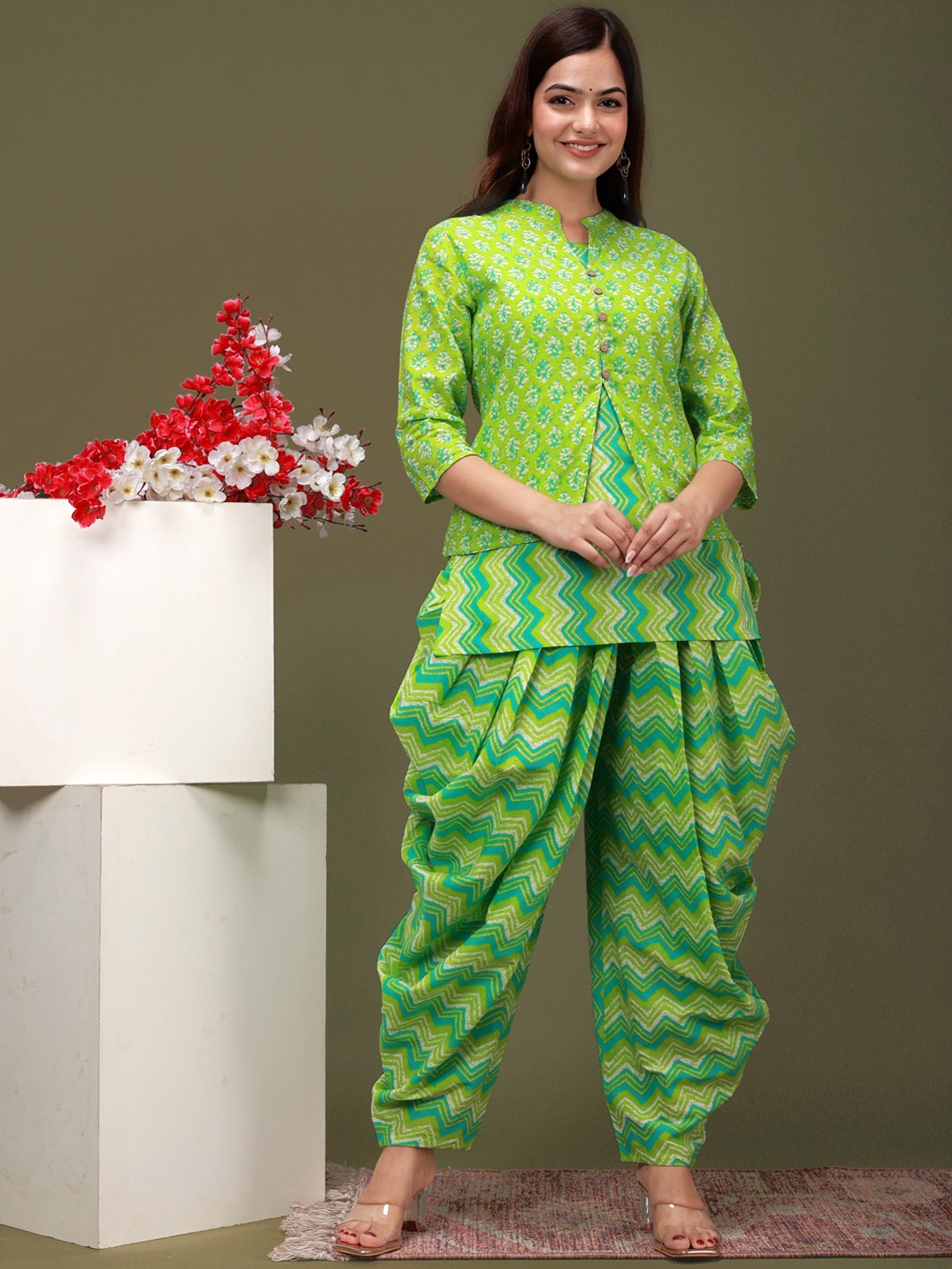 Gujari Leheriya Printed Pure Cotton Straight Kurta With Dhoti Pant & Jacket, Green
Gujari Leheriya Printed Pure Cotton Straight Kurta With Dhoti Pant & Jacket, Green