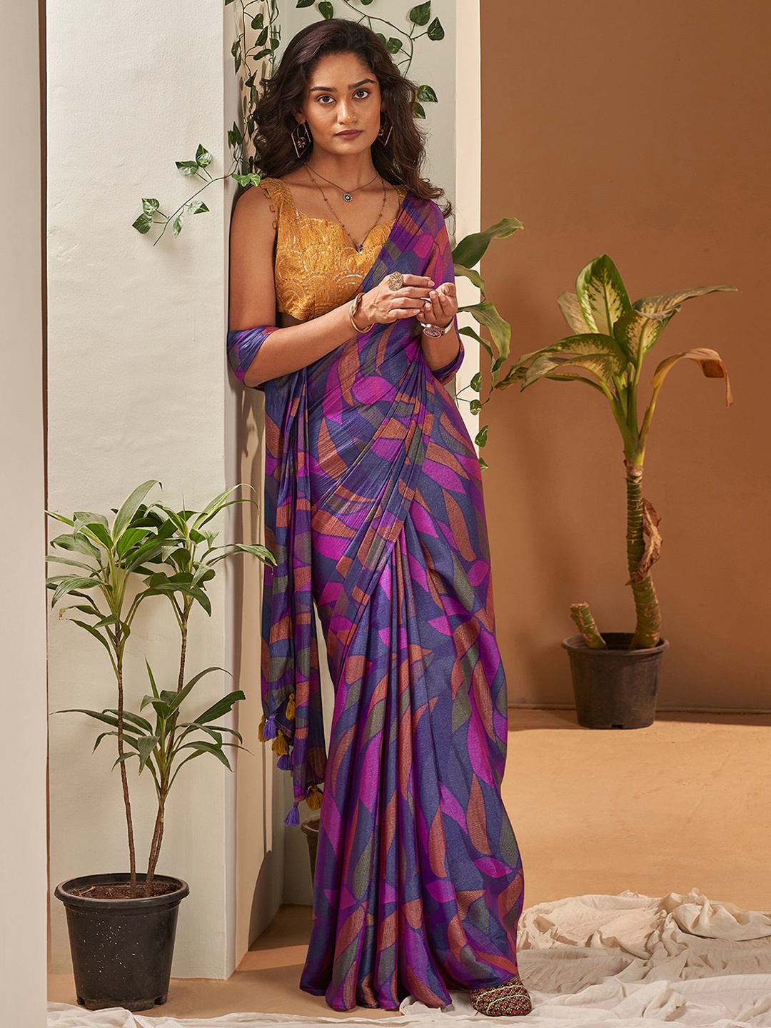 Satrani Floral Pure Chiffon Saree, Purple