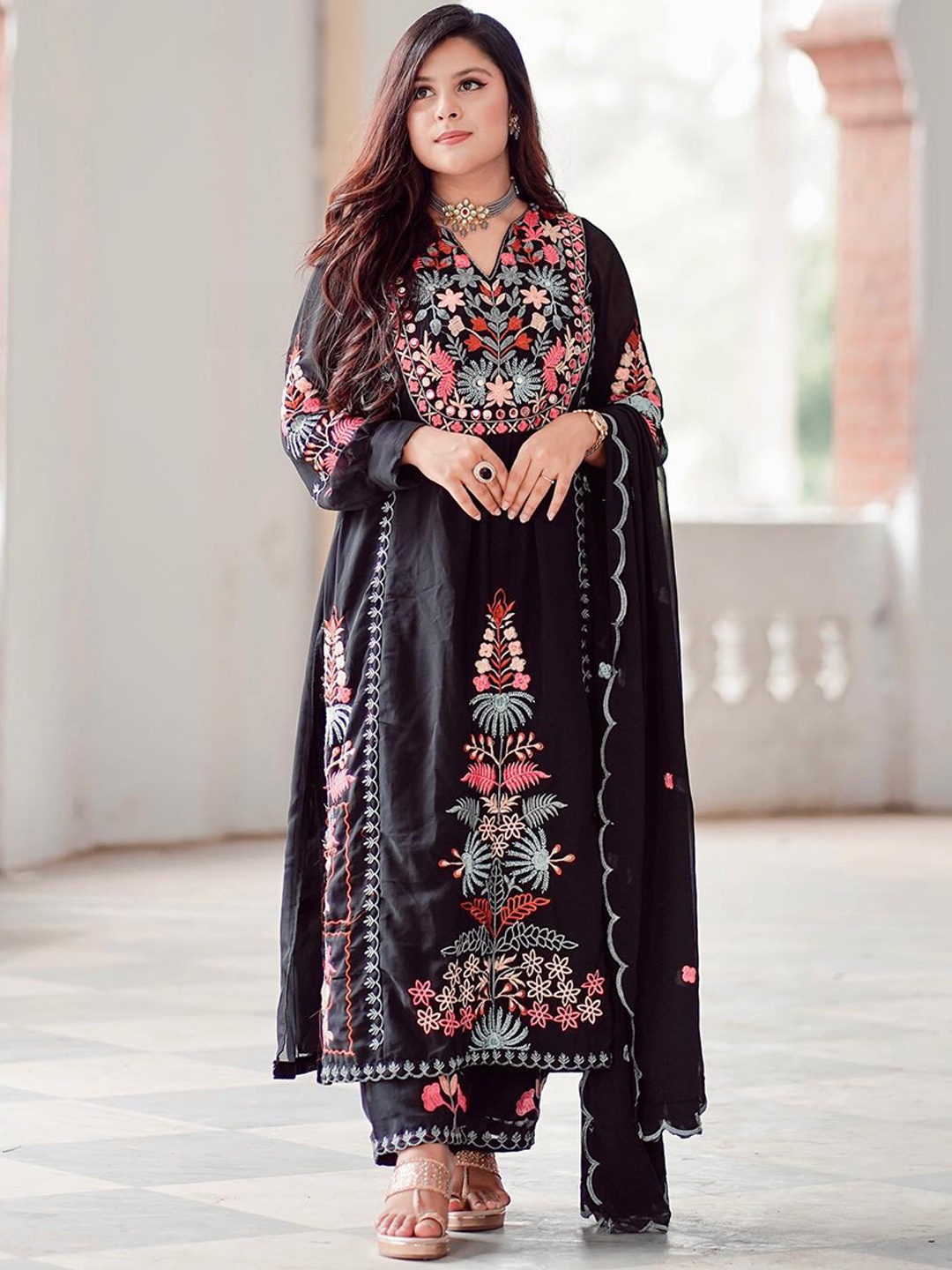 KALINI Ethnic Motifs Embroidered Thread Work Silk Georgette Kurta With Trousers & Dupatta, Black
KALINI Ethnic Motifs Embroidered Thread Work Silk Georgette Kurta With Trousers & Dupatta, Black