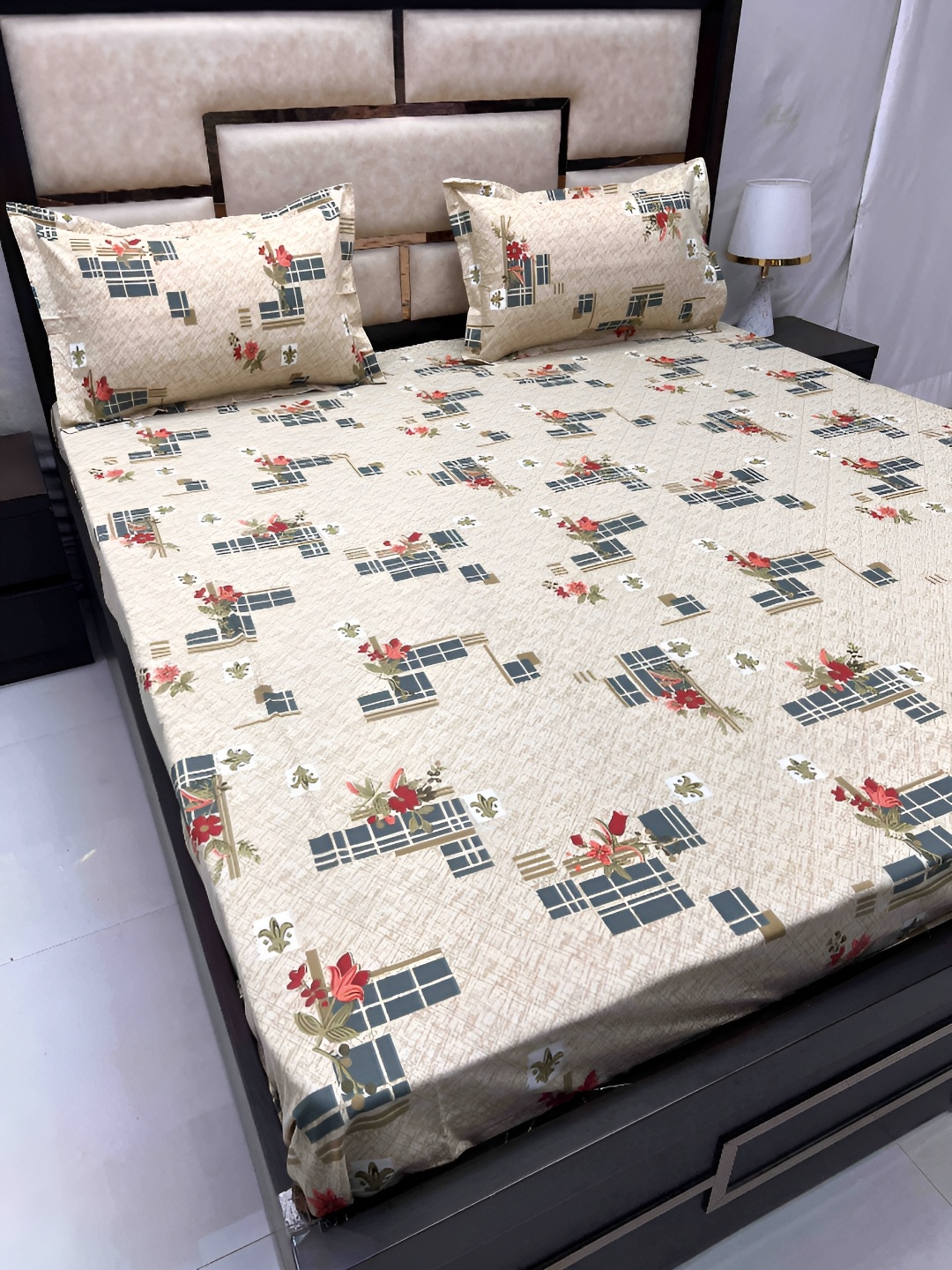 Pure Decor Brown Floral Printed 380 TC Pure Cotton King Bedsheet with 2 Pillow Covers
Pure Decor Brown Floral Printed 380 TC Pure Cotton King Bedsheet with 2 Pillow Covers
