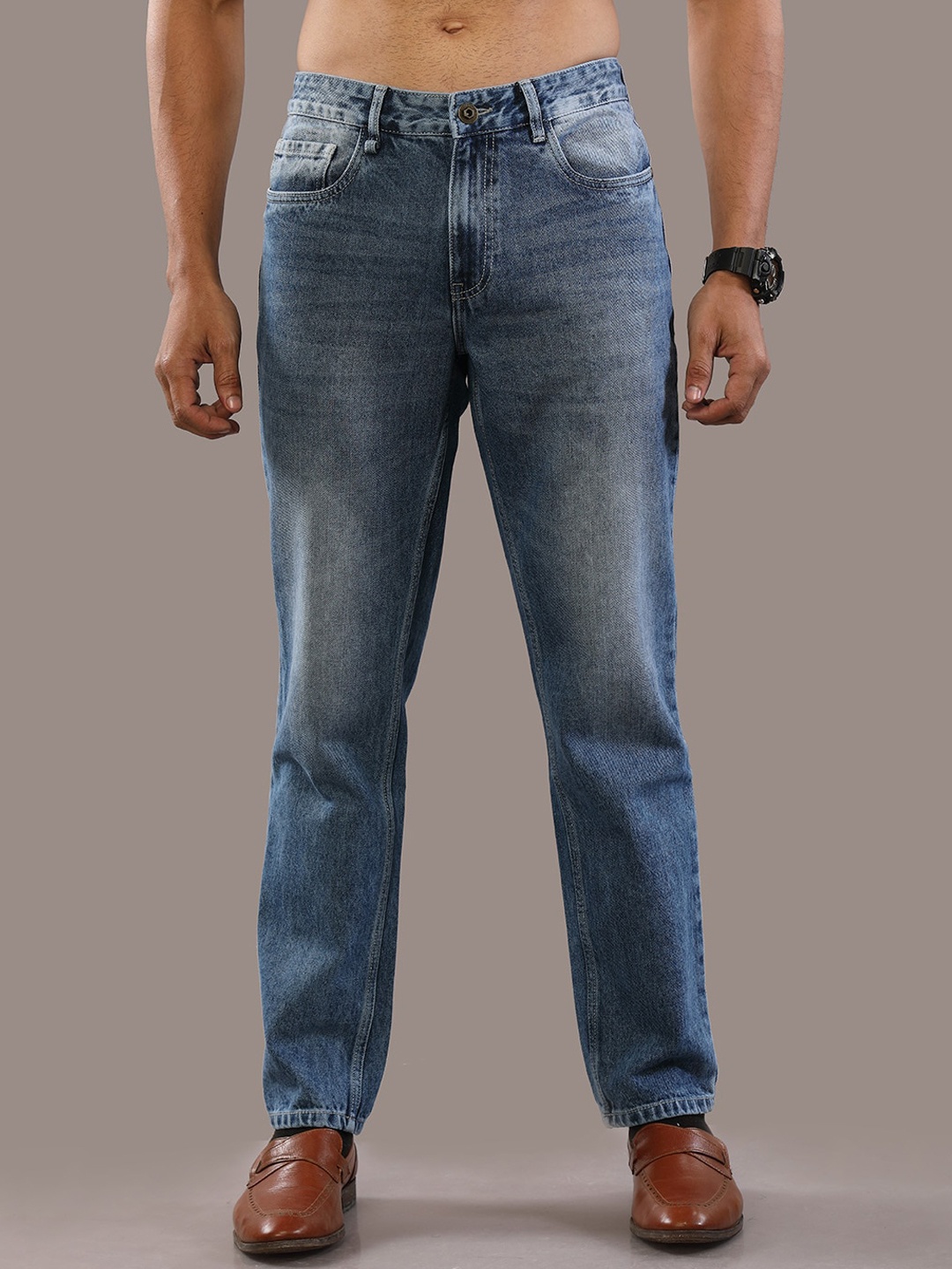 The Roadster Lifestyle Co. Men Relaxed-Fit Comfort Light Fade Clean Look Pure Cotton Jeans, Blue
The Roadster Lifestyle Co. Men Relaxed-Fit Comfort Light Fade Clean Look Pure Cotton Jeans, Blue