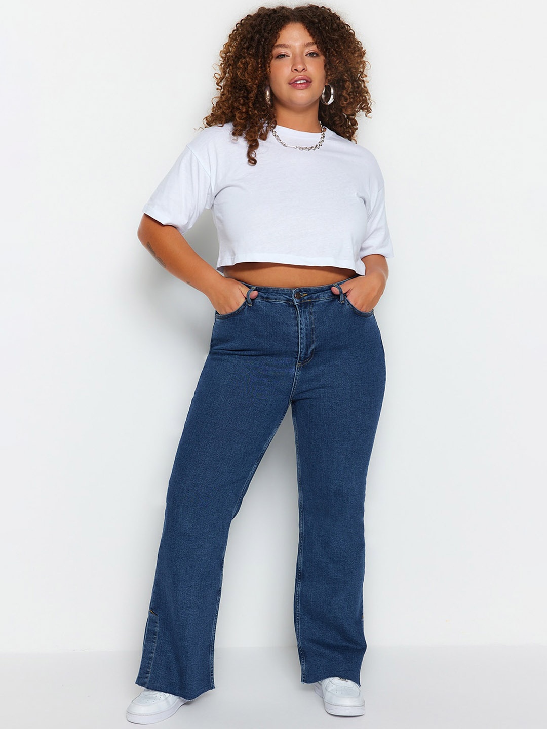 Trendyol Women Clean Look Stretchable Jeans, Blue