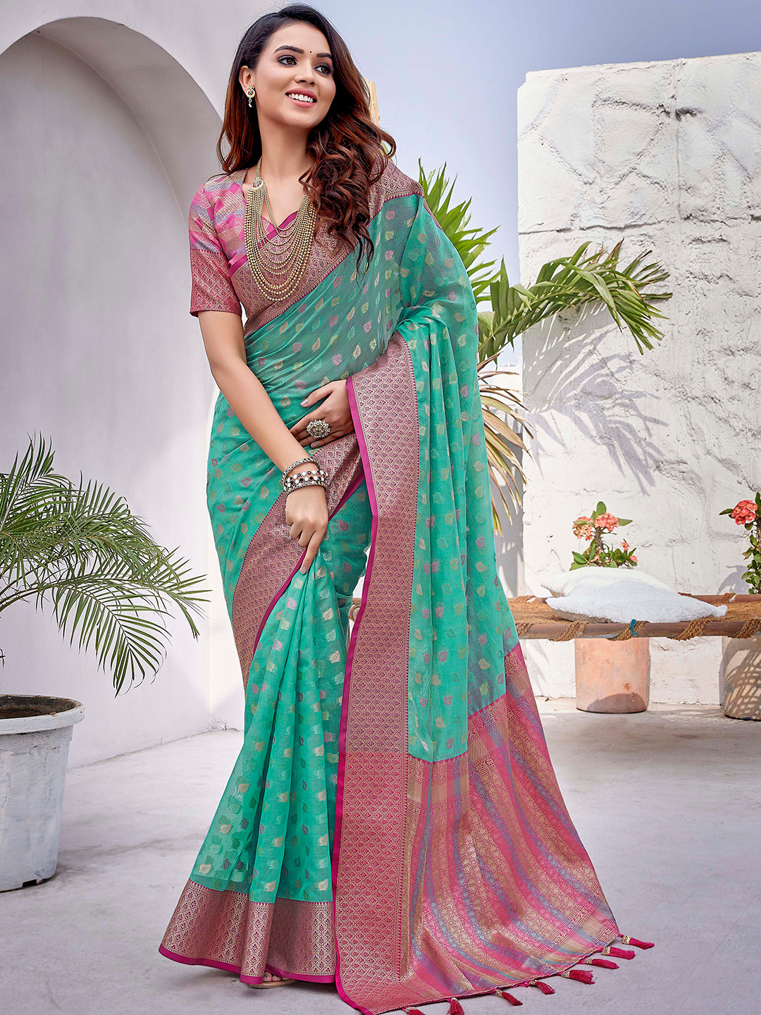 Ekta Textiles Ethnic Motifs Woven Design Zari Pure Silk Banarasi Saree, Turquoise blue 
Ekta Textiles Ethnic Motifs Woven Design Zari Pure Silk Banarasi Saree, Turquoise blue