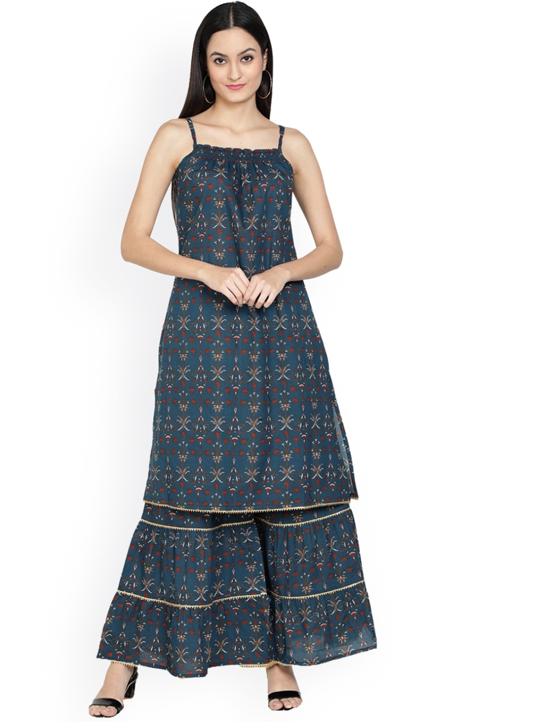 BAESD Shoulder Straps Floral Printed Pure Cotton Gotta Patti Kurta with Sharara, Navy blue
BAESD Shoulder Straps Floral Printed Pure Cotton Gotta Patti Kurta with Sharara, Navy blue