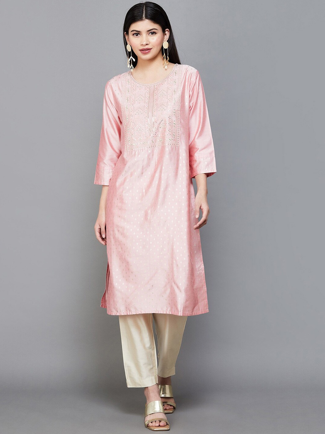 Melange by Lifestyle Ethnic Motifs Embroidered Regular Mirror Work Kurta with Trousers, Pink
Melange by Lifestyle Ethnic Motifs Embroidered Regular Mirror Work Kurta with Trousers, Pink