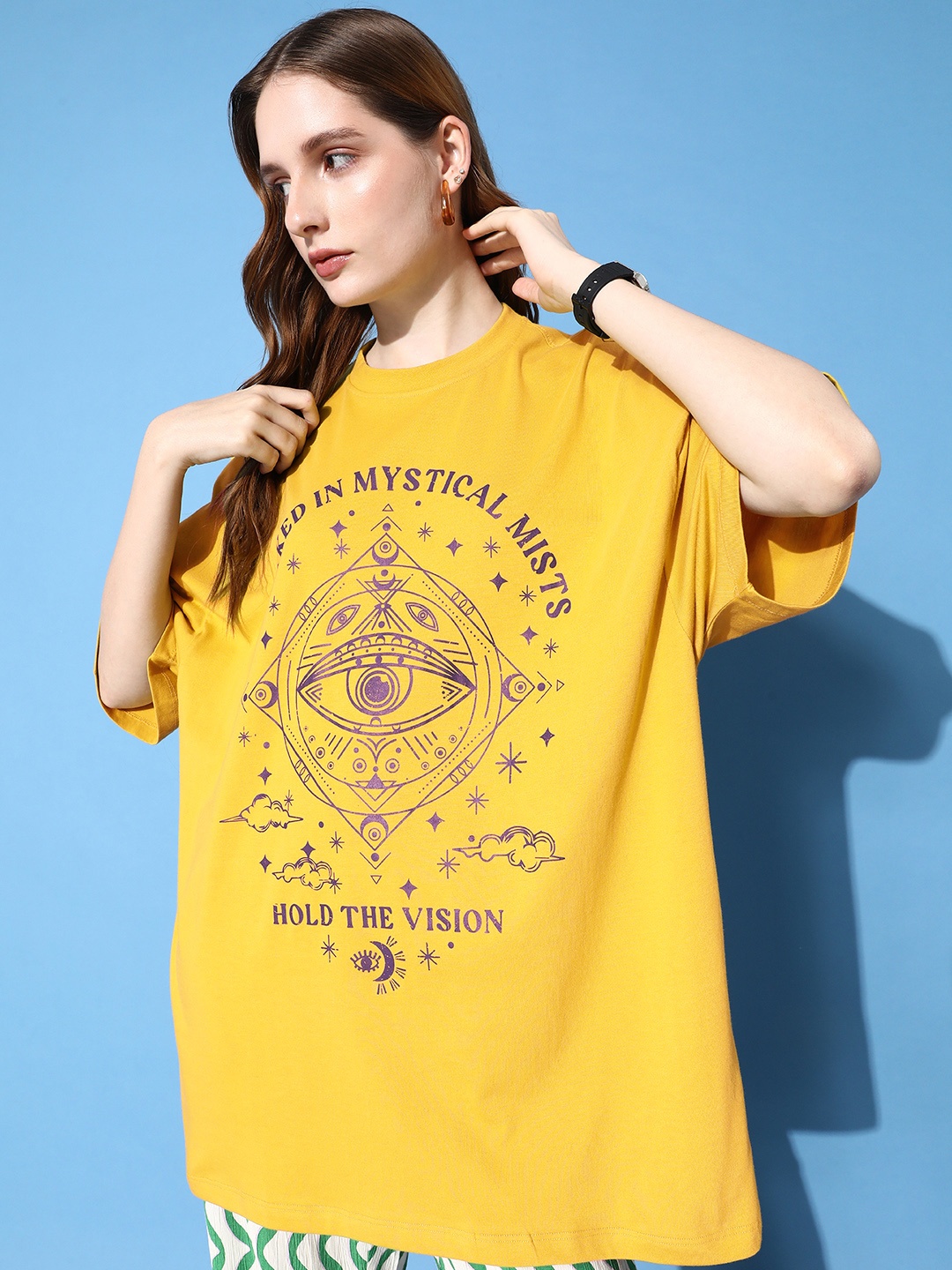 The Roadster Life Co. Graphic Printed Drop-Shoulder Sleeves Oversized T-shirt, Mustard
The Roadster Life Co. Graphic Printed Drop-Shoulder Sleeves Oversized T-shirt, Mustard