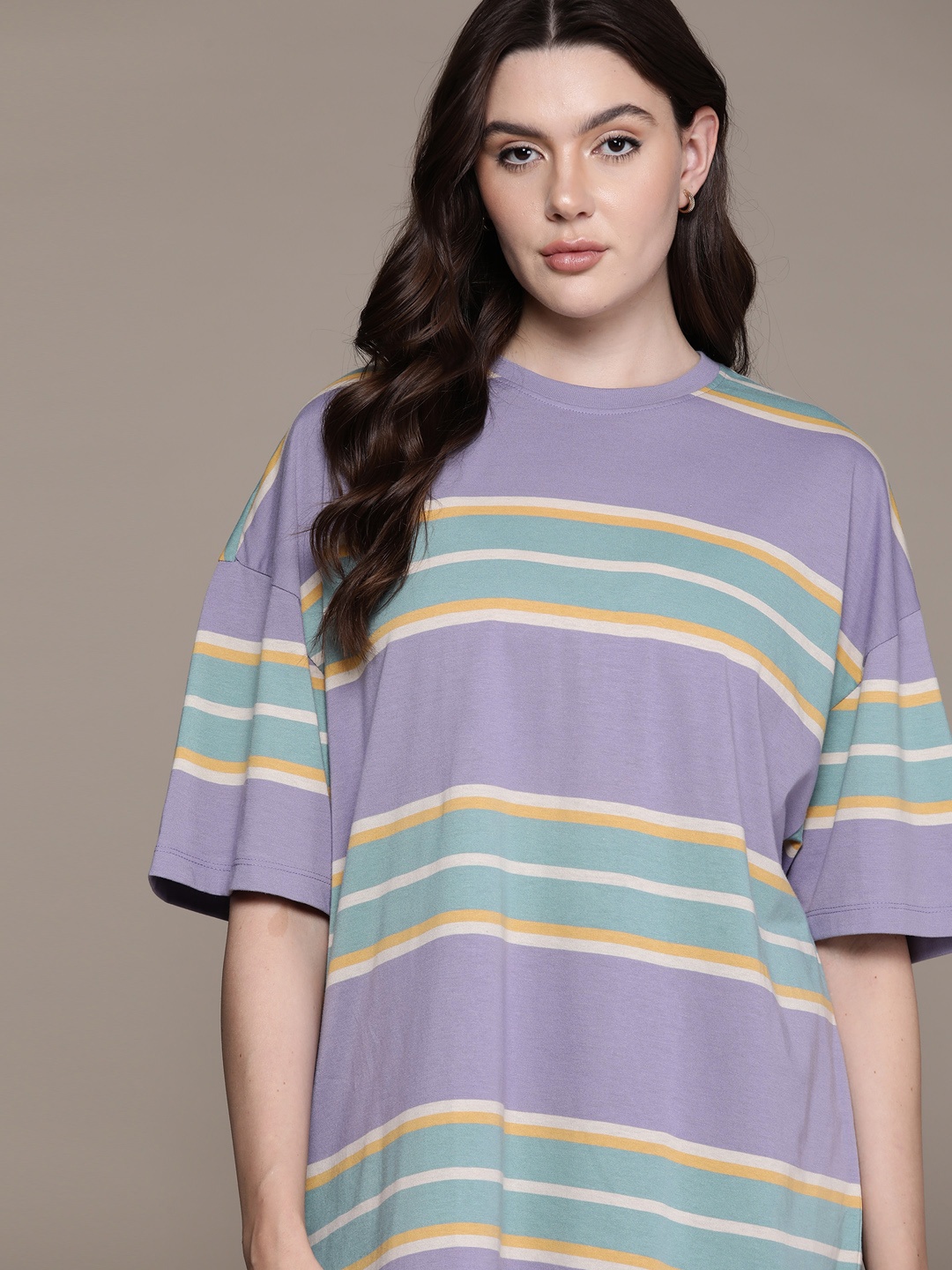 The Roadster Lifestyle Co. Striped Drop-Shoulder Sleeves Oversized T-shirt, Purple
The Roadster Lifestyle Co. Striped Drop-Shoulder Sleeves Oversized T-shirt, Purple
