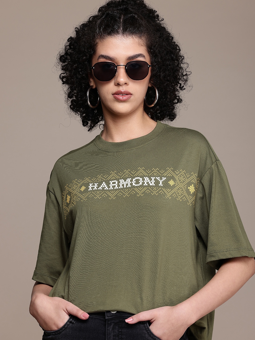 The Roadster Life Co. Typography Printed Drop-Shoulder Sleeves Oversized T-shirt, Olive
The Roadster Life Co. Typography Printed Drop-Shoulder Sleeves Oversized T-shirt, Olive