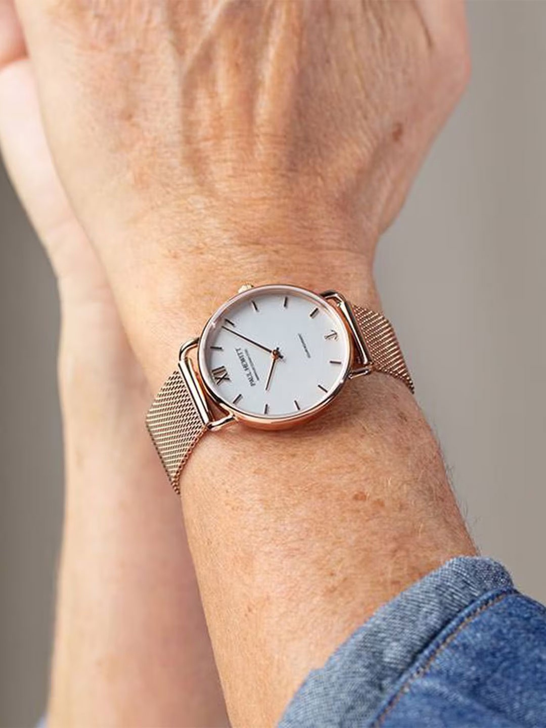 PAUL HEWITT Women Bracelet Style Straps Analogue Solar Powered Watch PH-W-0320, White
PAUL HEWITT Women Bracelet Style Straps Analogue Solar Powered Watch PH-W-0320, White
