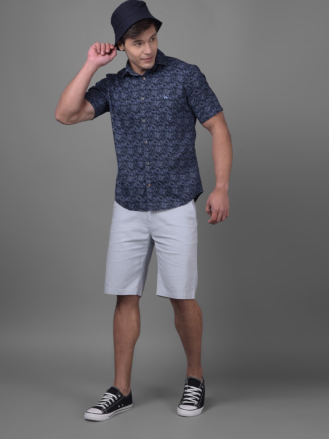 Crimsoune Club Spread Collar Classic Slim Fit Cotton Abstract Printed Opaque Casual Shirt, Blue
Crimsoune Club Spread Collar Classic Slim Fit Cotton Abstract Printed Opaque Casual Shirt, Blue