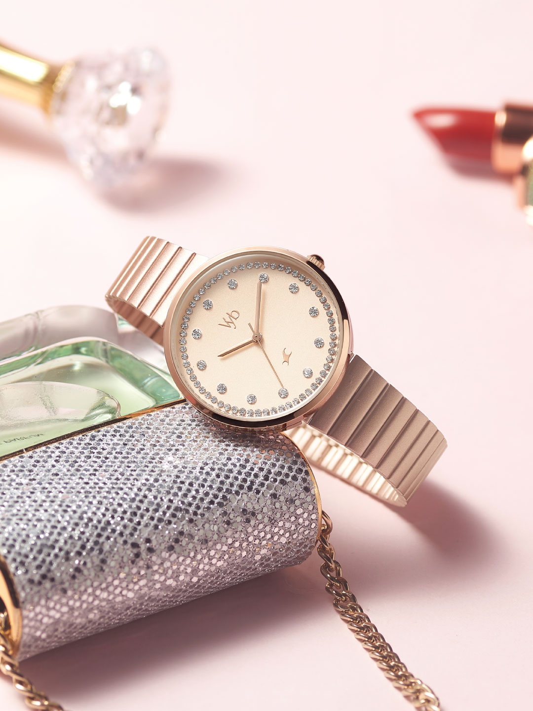 Fastrack Women Embellished Dial & Stainless Steel Straps Analogue Watch FV60003WM01W, Rose gold
Fastrack Women Embellished Dial & Stainless Steel Straps Analogue Watch FV60003WM01W, Rose gold