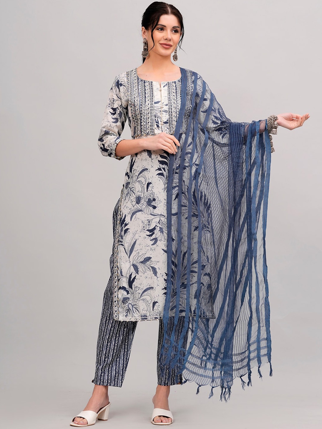 KALINI Floral Printed Regular Mirror Work Pure Cotton Kurta With Trousers & Dupatta, Blue
KALINI Floral Printed Regular Mirror Work Pure Cotton Kurta With Trousers & Dupatta, Blue