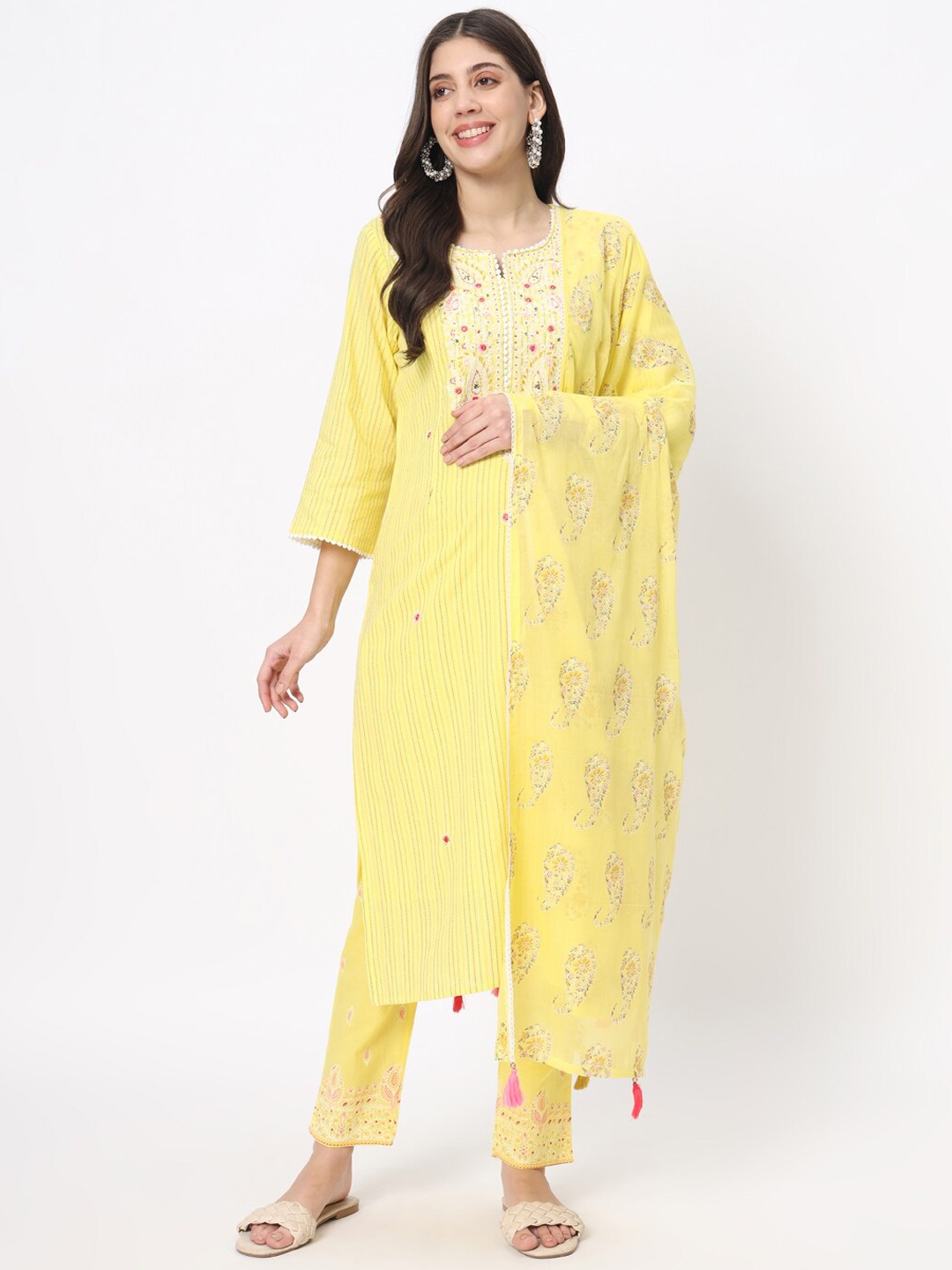 mumzhug Ethnic Motifs Embroidered Straight Pure Cotton Kurta With Palazzos & Dupatta, Yellow
mumzhug Ethnic Motifs Embroidered Straight Pure Cotton Kurta With Palazzos & Dupatta, Yellow