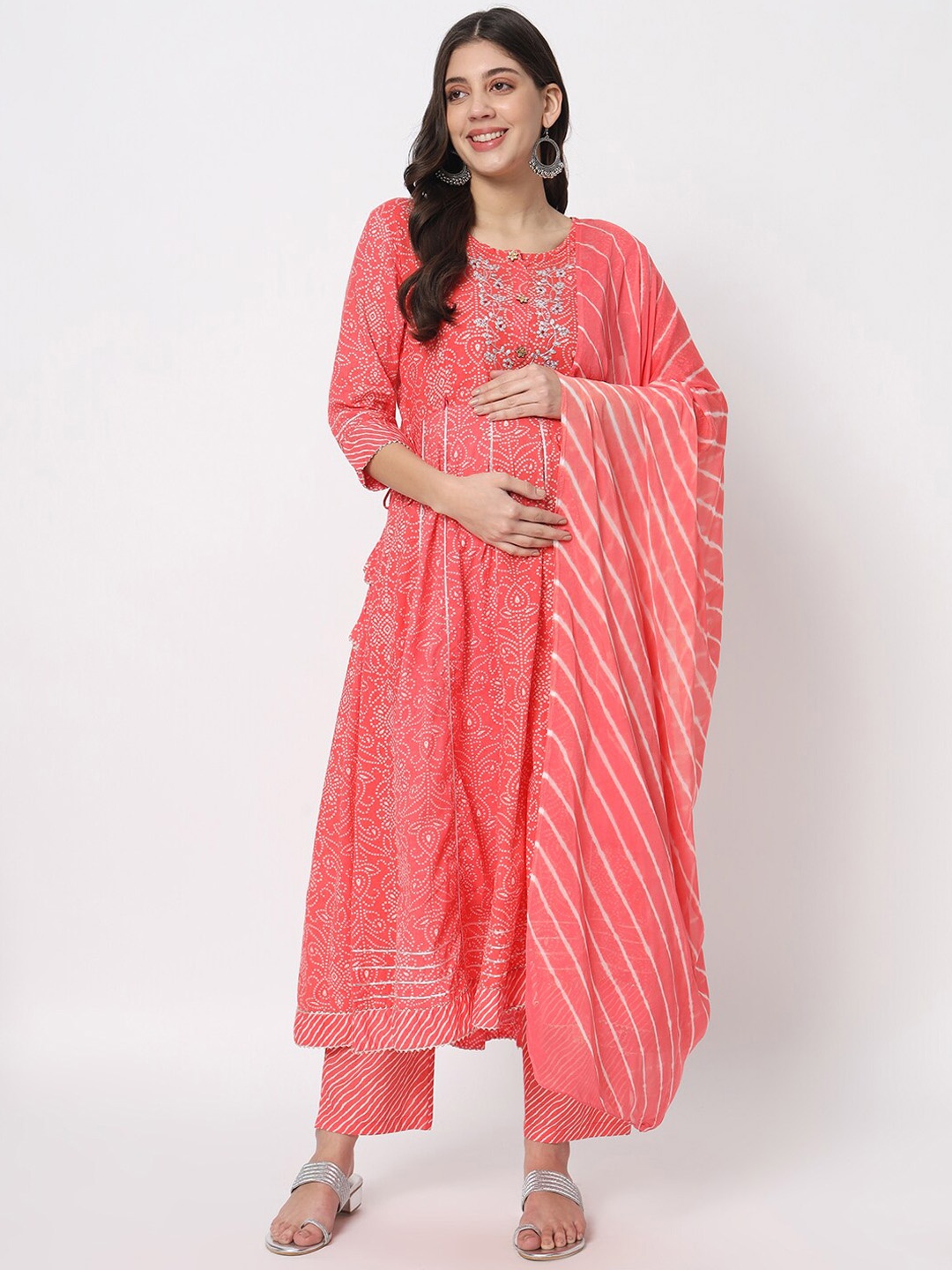 mumzhug Ethnic Motifs Embroidered Thread Work Pure Cotton Kurta With Palazzos & Dupatta, Peach
mumzhug Ethnic Motifs Embroidered Thread Work Pure Cotton Kurta With Palazzos & Dupatta, Peach