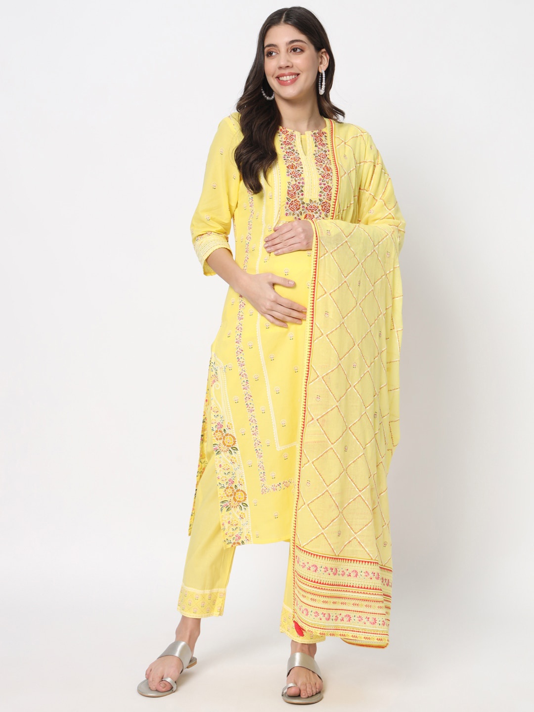 mumzhug Floral Embroidered Round Neck Maternity Kurta with Trousers & Dupatta, Yellow
mumzhug Floral Embroidered Round Neck Maternity Kurta with Trousers & Dupatta, Yellow