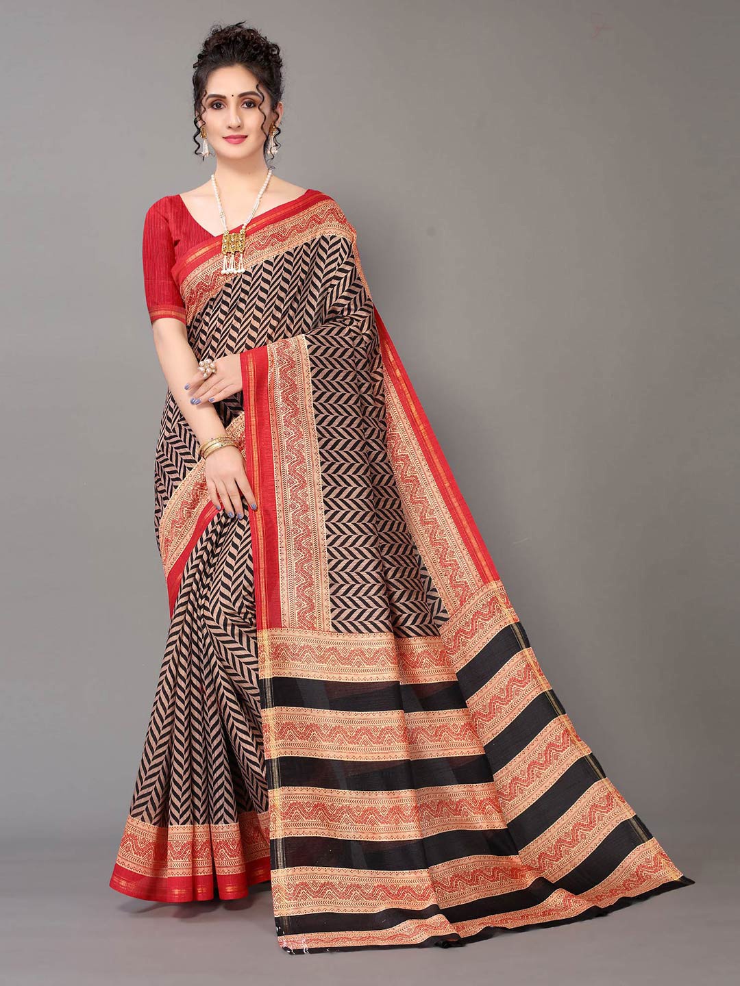 KALINI Geometric Printed Zari Saree, Black
