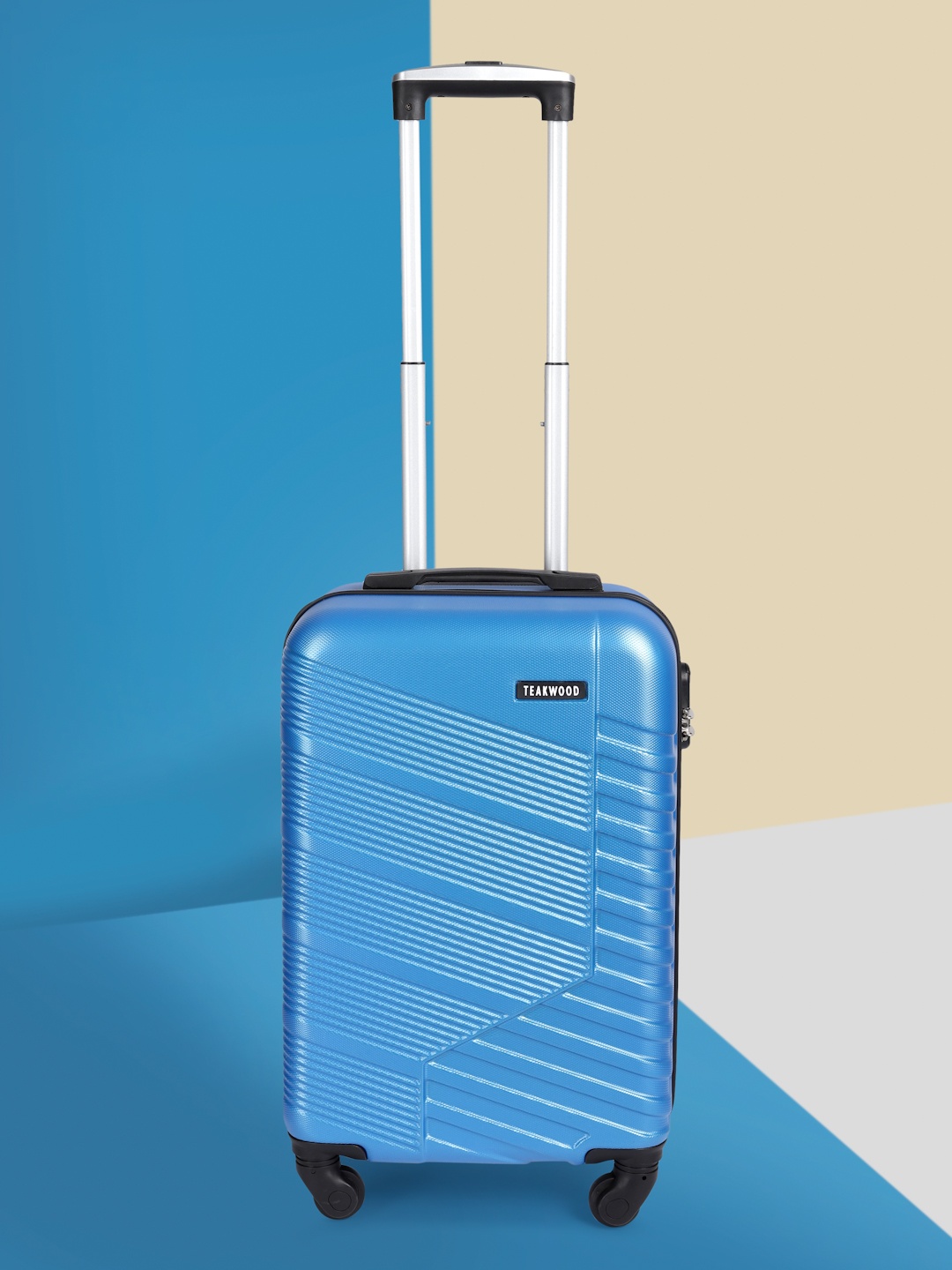 Teakwood Leathers Blade 360-Degree Rotation Hard-Sided Cabin-Sized Trolley Bag 32.2L, Blue
Teakwood Leathers Blade 360-Degree Rotation Hard-Sided Cabin-Sized Trolley Bag 32.2L, Blue