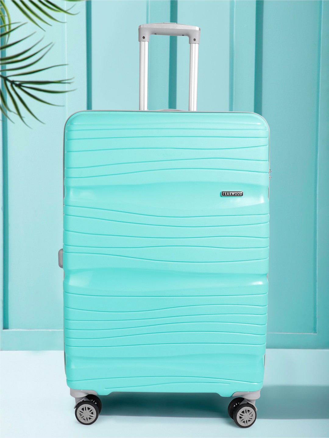 Teakwood Leathers Iris Textured 360 Degree Rotation Hard Large-Sized Trolley Bag 95.5L, Turquoise blue
Teakwood Leathers Iris Textured 360 Degree Rotation Hard Large-Sized Trolley Bag 95.5L, Turquoise blue