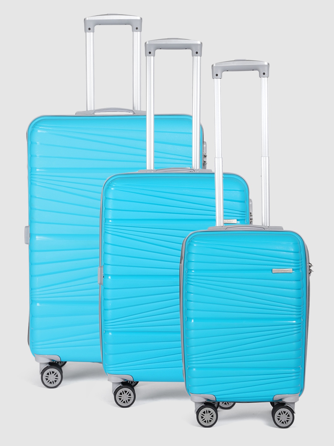 Teakwood Leathers Prism Set of 3 360-Degree Rotation Hard-Sided Trolley Bags 182L, Blue
Teakwood Leathers Prism Set of 3 360-Degree Rotation Hard-Sided Trolley Bags 182L, Blue