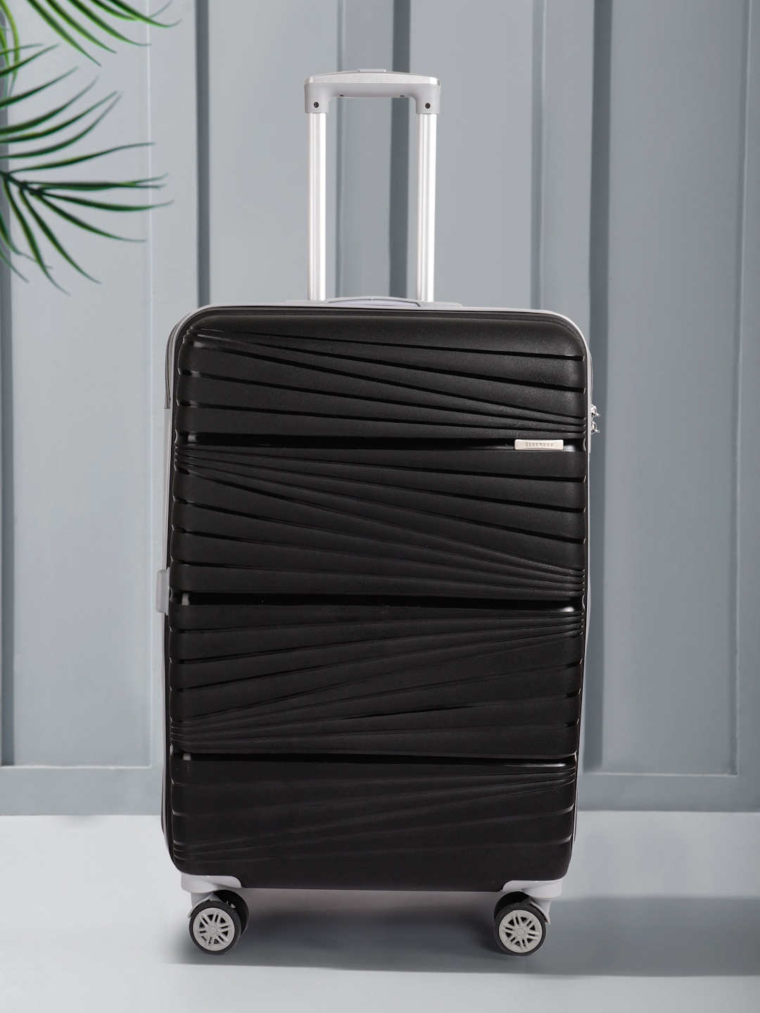 Teakwood Leathers Prism Textured 360 Degree Rotation Hard Large-Sized Trolley Bag 95L, Black
Teakwood Leathers Prism Textured 360 Degree Rotation Hard Large-Sized Trolley Bag 95L, Black