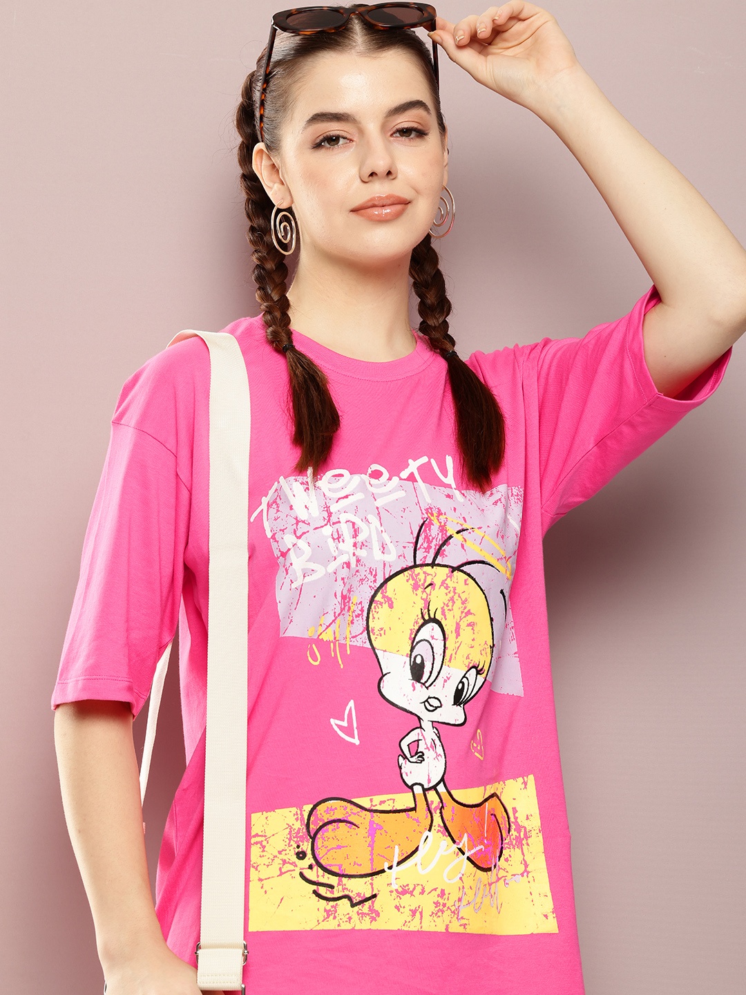 Kook N Keech Looney Tunes Printed Drop-Shoulder Sleeves Pure Cotton Oversized T-shirt, Pink
Kook N Keech Looney Tunes Printed Drop-Shoulder Sleeves Pure Cotton Oversized T-shirt, Pink