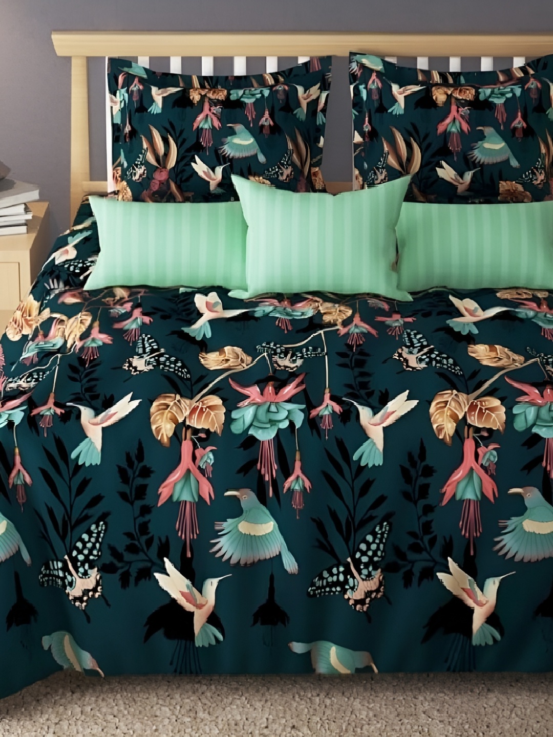 Laying Style Green & Blue Floral 210 TC Cotton Fitted Queen Bedsheet with 2 Pillow Covers
Laying Style Green & Blue Floral 210 TC Cotton Fitted Queen Bedsheet with 2 Pillow Covers