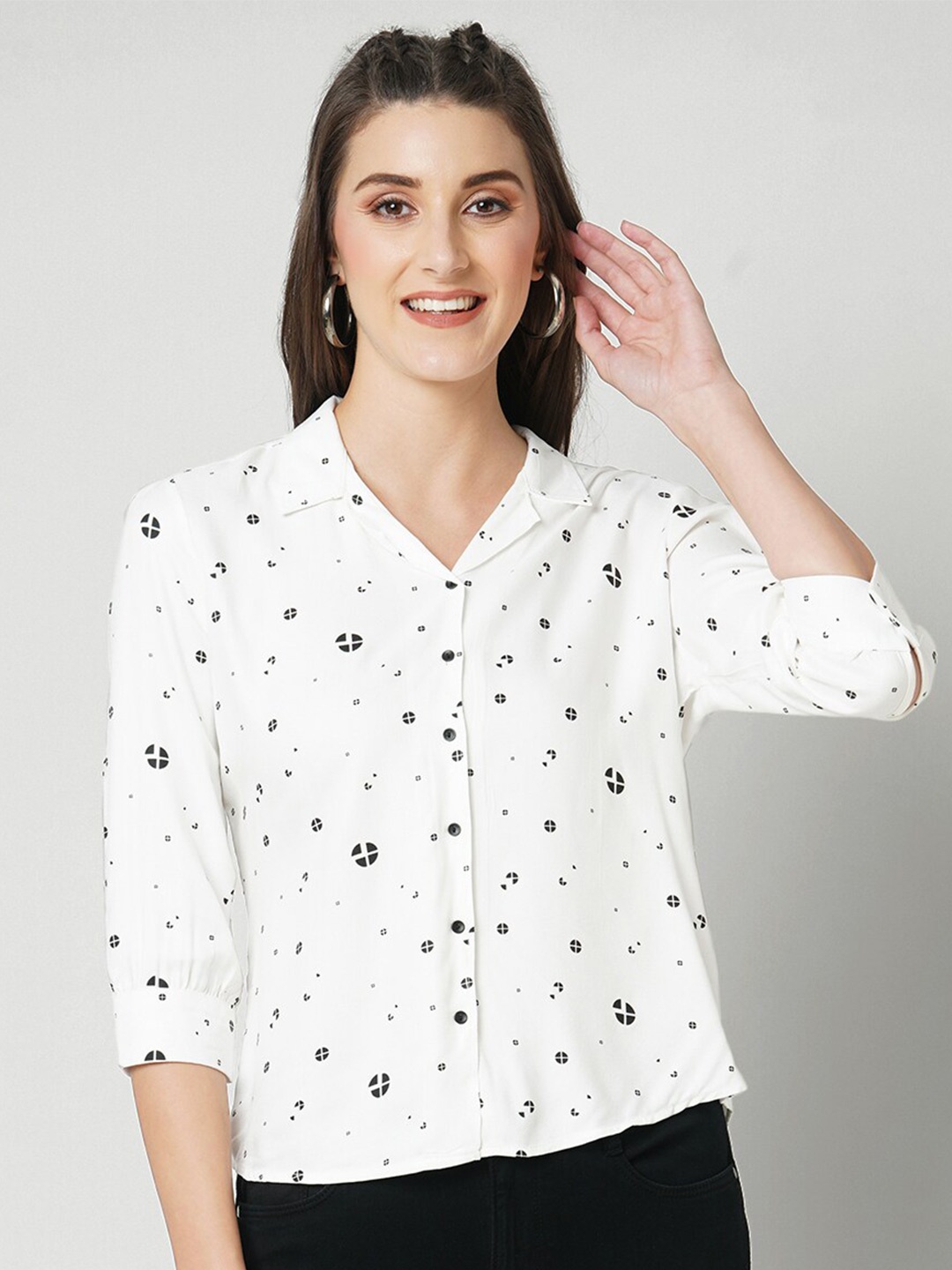 Kraus Jeans Lapel Collar Three Quarter Sleeves Slim Fit Opaque Printed Casual Shirt, Off white
Kraus Jeans Lapel Collar Three Quarter Sleeves Slim Fit Opaque Printed Casual Shirt, Off white