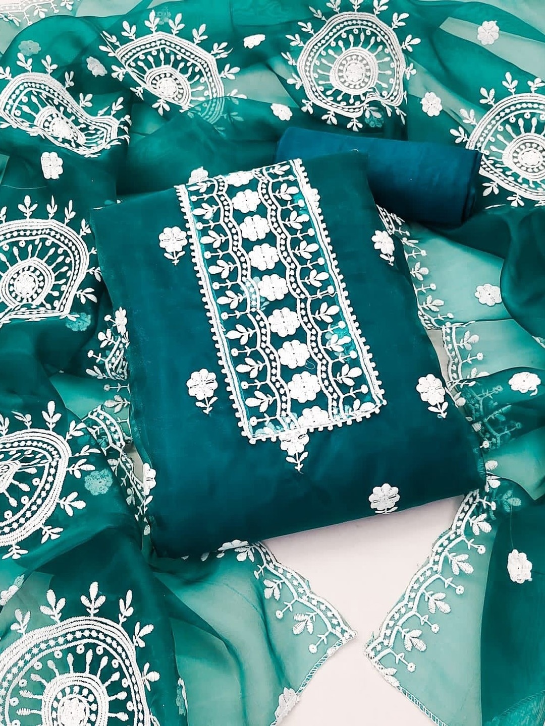 Panzora Ethnic Motifs Embroidered Thread Work Organza Unstitched Dress Material, Teal
Panzora Ethnic Motifs Embroidered Thread Work Organza Unstitched Dress Material, Teal