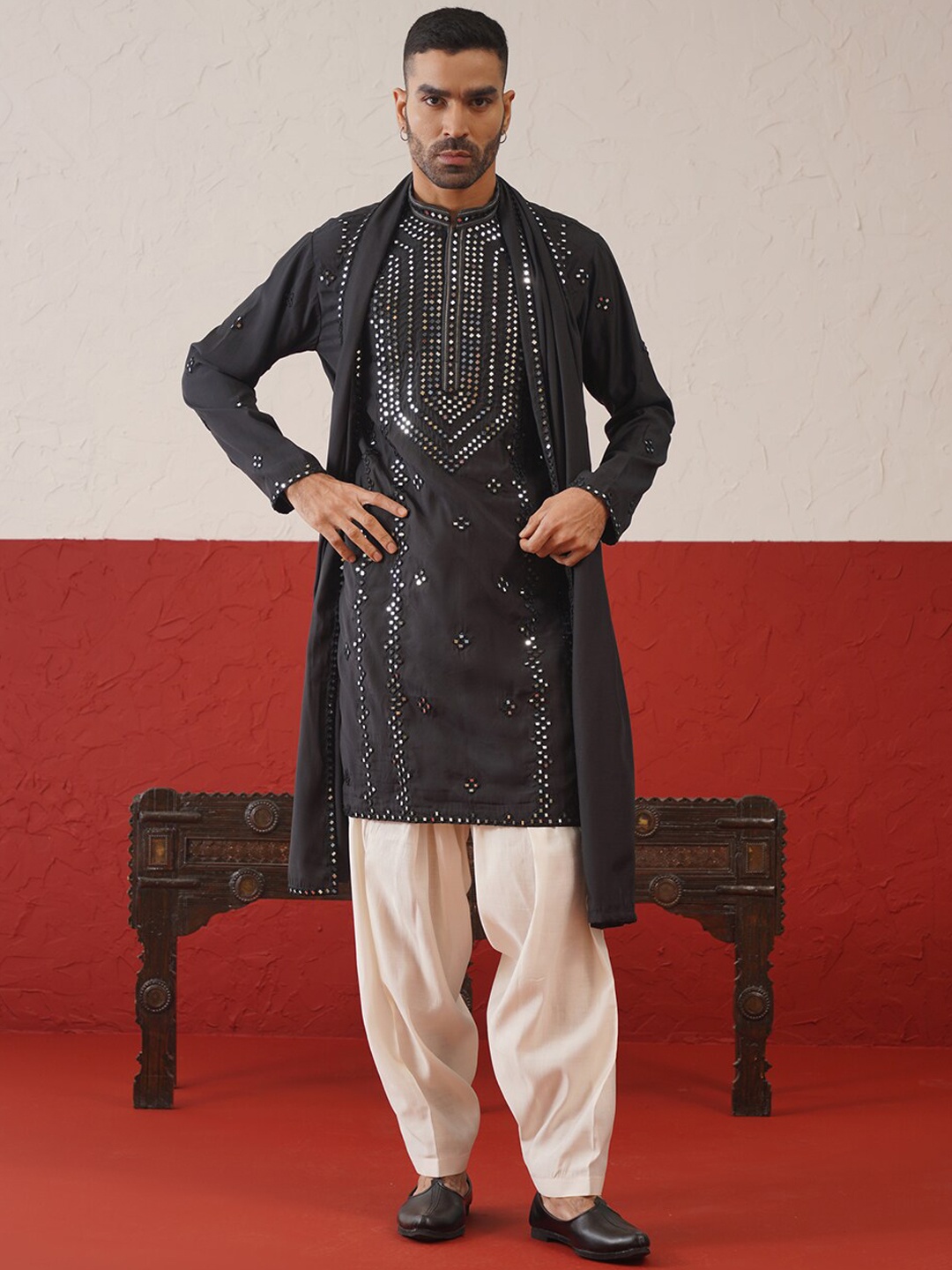 KALPRAAG Floral Embroidered Straight Mirror Work Kurta with Patiala & Dupatta, Black
KALPRAAG Floral Embroidered Straight Mirror Work Kurta with Patiala & Dupatta, Black