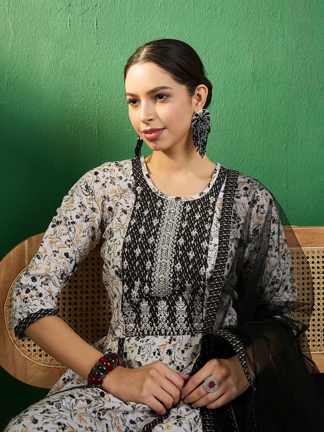 Sangria Round Neck Three-Quarter Sleeves Mirror Work Embroidered A Line Kurta Set, Black
Sangria Round Neck Three-Quarter Sleeves Mirror Work Embroidered A Line Kurta Set, Black