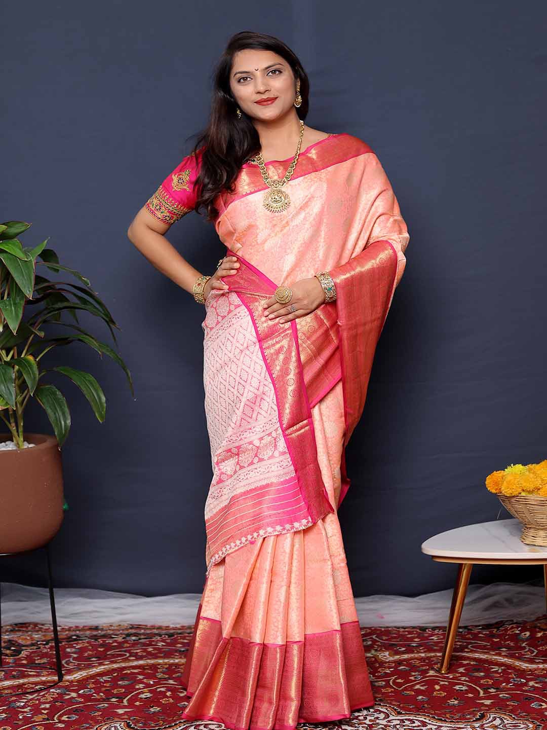 KALINI Floral Woven Design Zari Saree, Peach