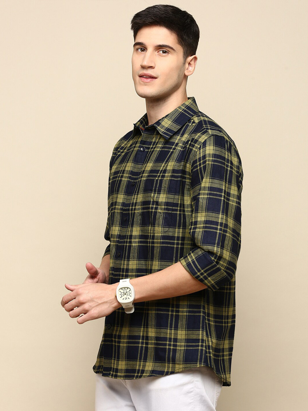 INVICTUS Spread Collar Slim Fit Tartan Checks Cotton Opaque Checked Casual Shirt, Navy blue
INVICTUS Spread Collar Slim Fit Tartan Checks Cotton Opaque Checked Casual Shirt, Navy blue
