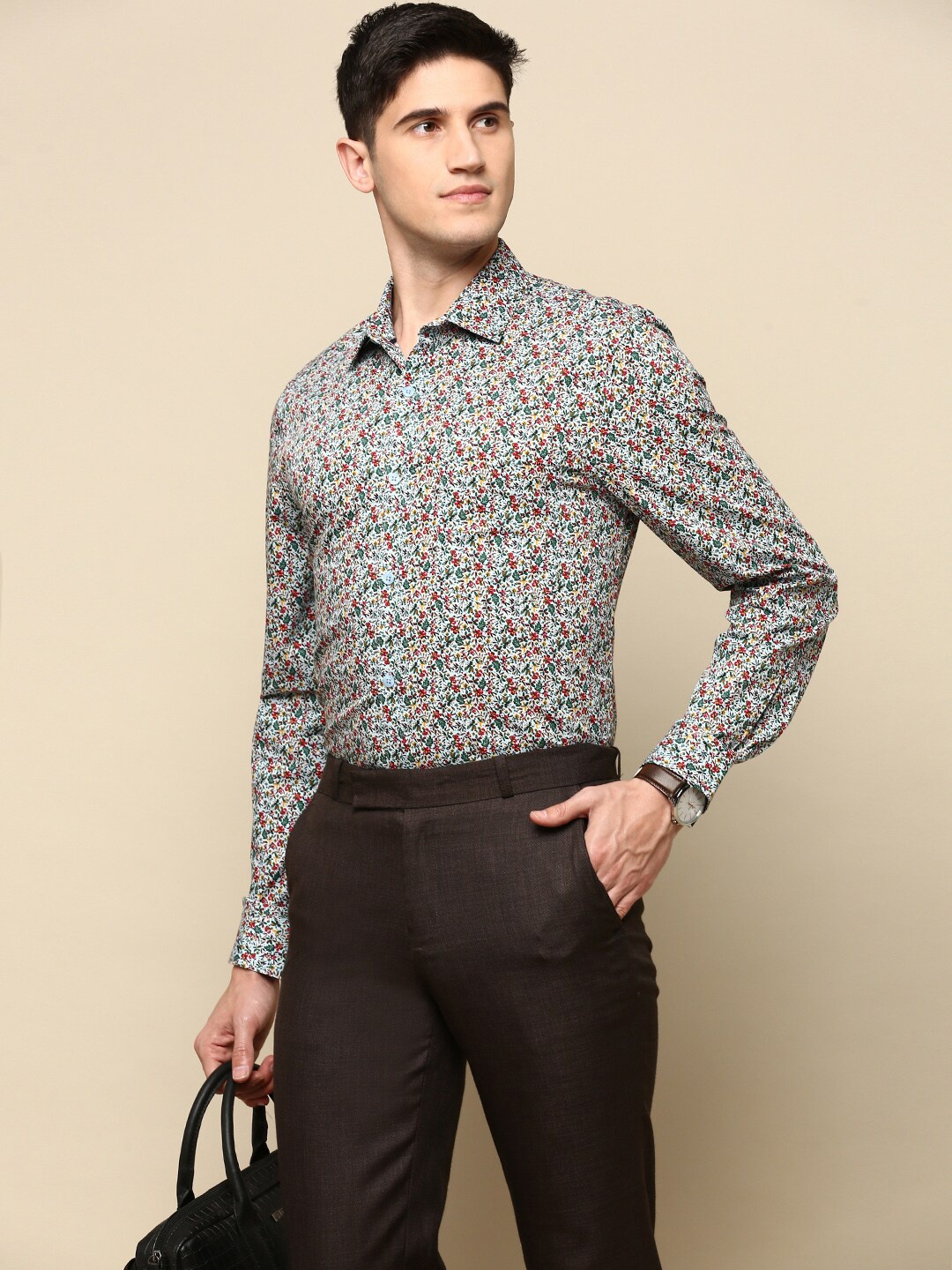 INVICTUS Spread Collar Standard Slim Fit Floral Cotton Opaque Printed Formal Shirt, Blue
INVICTUS Spread Collar Standard Slim Fit Floral Cotton Opaque Printed Formal Shirt, Blue