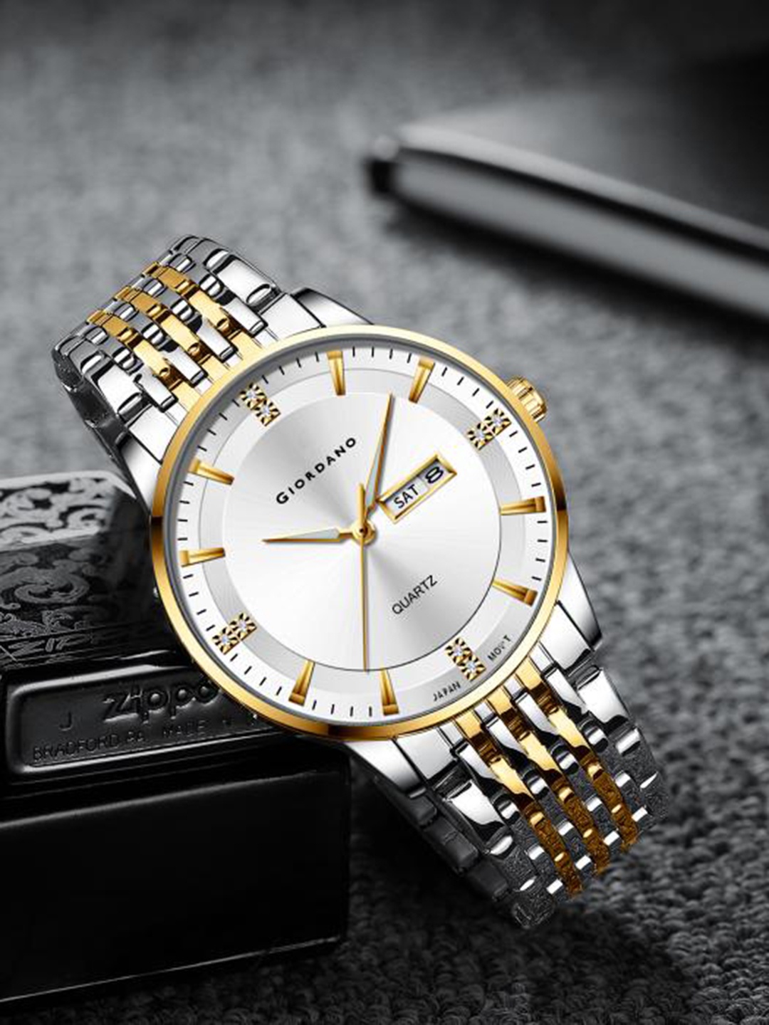 GIORDANO Men Stainless Steel Bracelet Style Straps Analogue Watch GZ-50086-11, Silver
GIORDANO Men Stainless Steel Bracelet Style Straps Analogue Watch GZ-50086-11, Silver