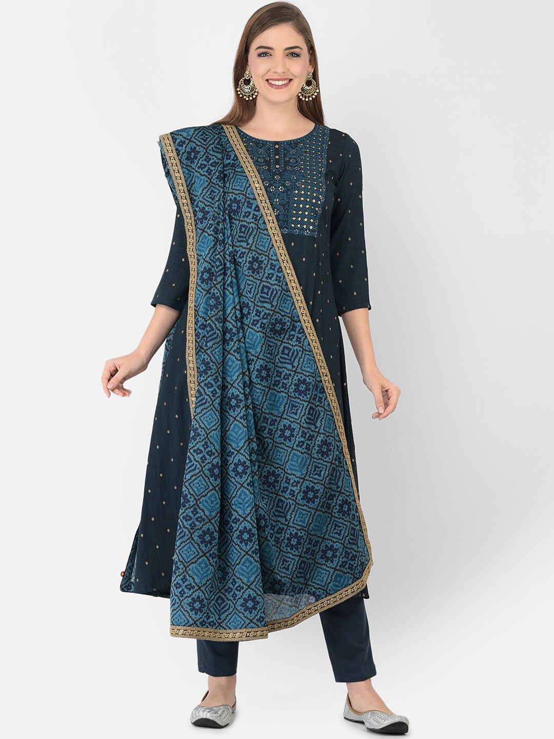 Span Round Neck Three-quarter sleeves Geometric Printed Sequinned A-Line Kurta, Blue
Span Round Neck Three-quarter sleeves Geometric Printed Sequinned A-Line Kurta, Blue