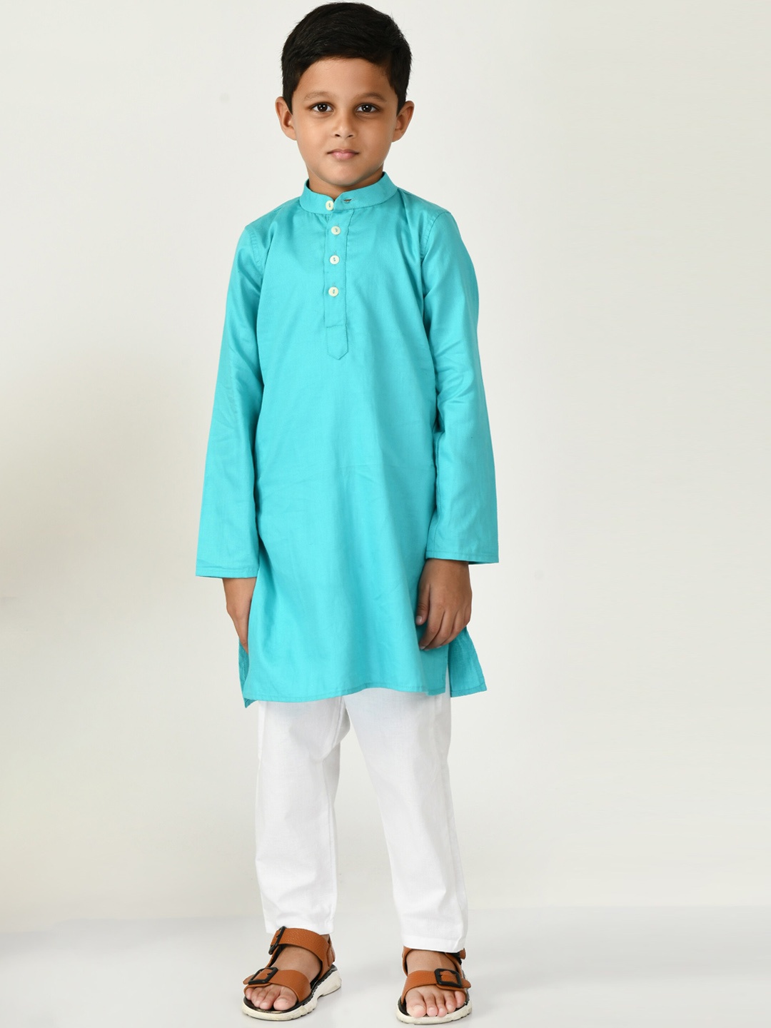 BAESD Boys Mandarin Collar Long Sleeves Pure Cotton Kurta with Trousers & Jacket, Blue
BAESD Boys Mandarin Collar Long Sleeves Pure Cotton Kurta with Trousers & Jacket, Blue